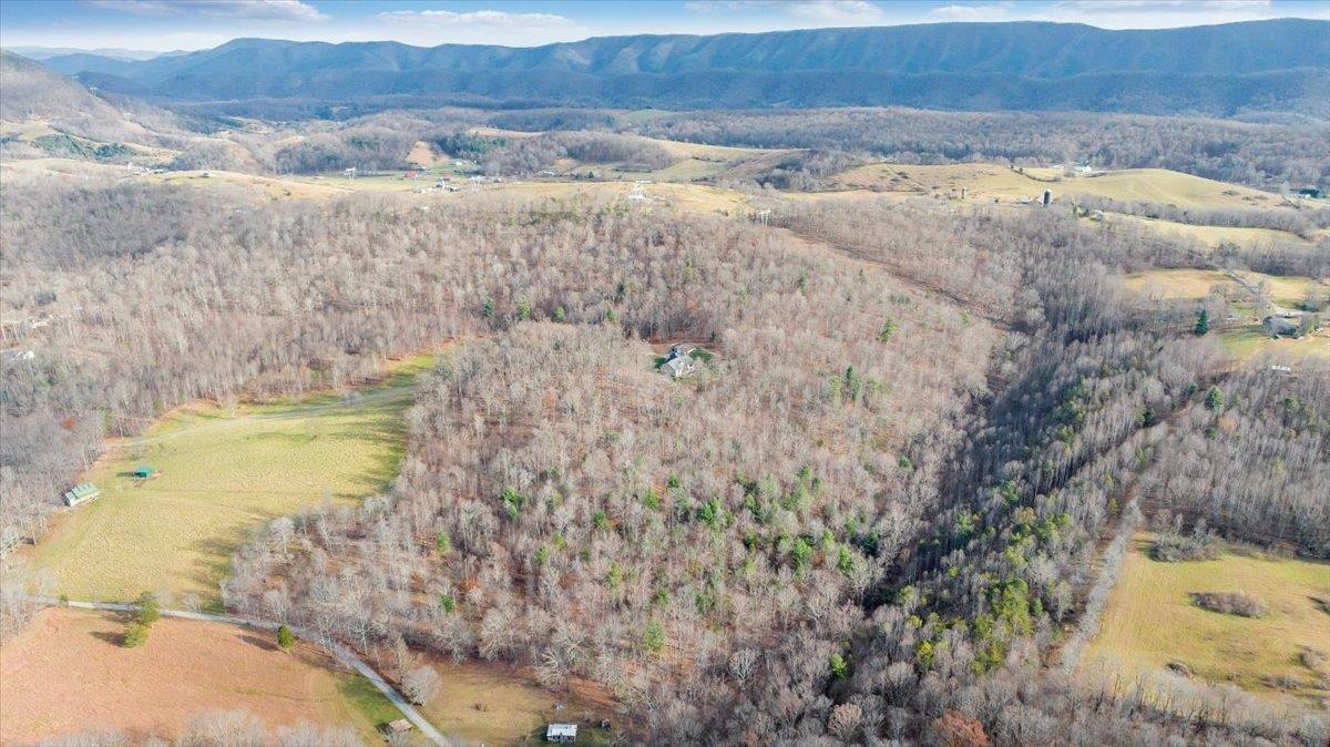 7770 Bending Oak Drive Catawba VA 24070