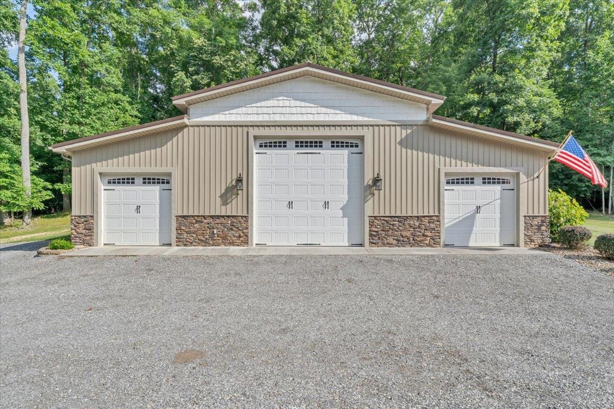 7770 Bending Oak Drive Catawba VA 24070
