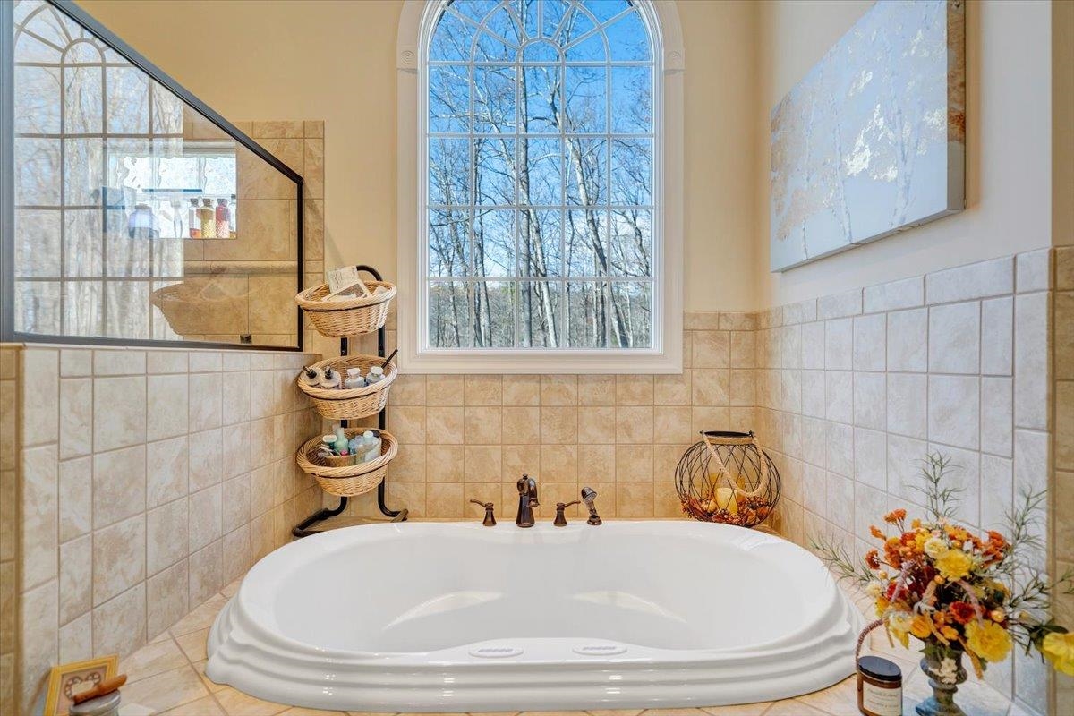 7770 Bending Oak Drive Catawba VA 24070