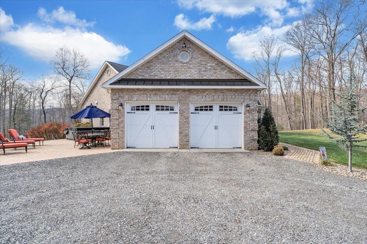 7770 Bending Oak Drive Catawba VA 24070