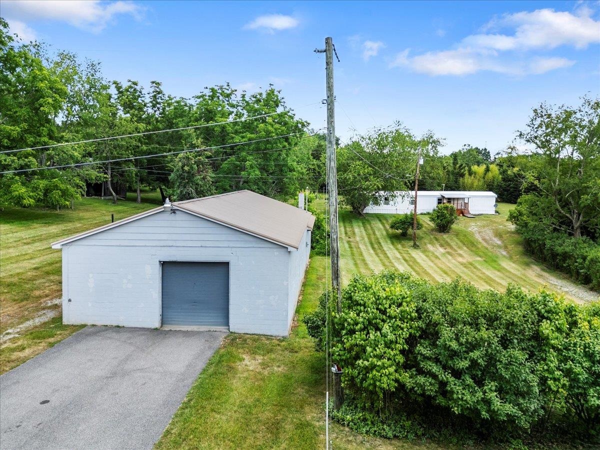 4276 Miller Lane Pulaski VA 24301