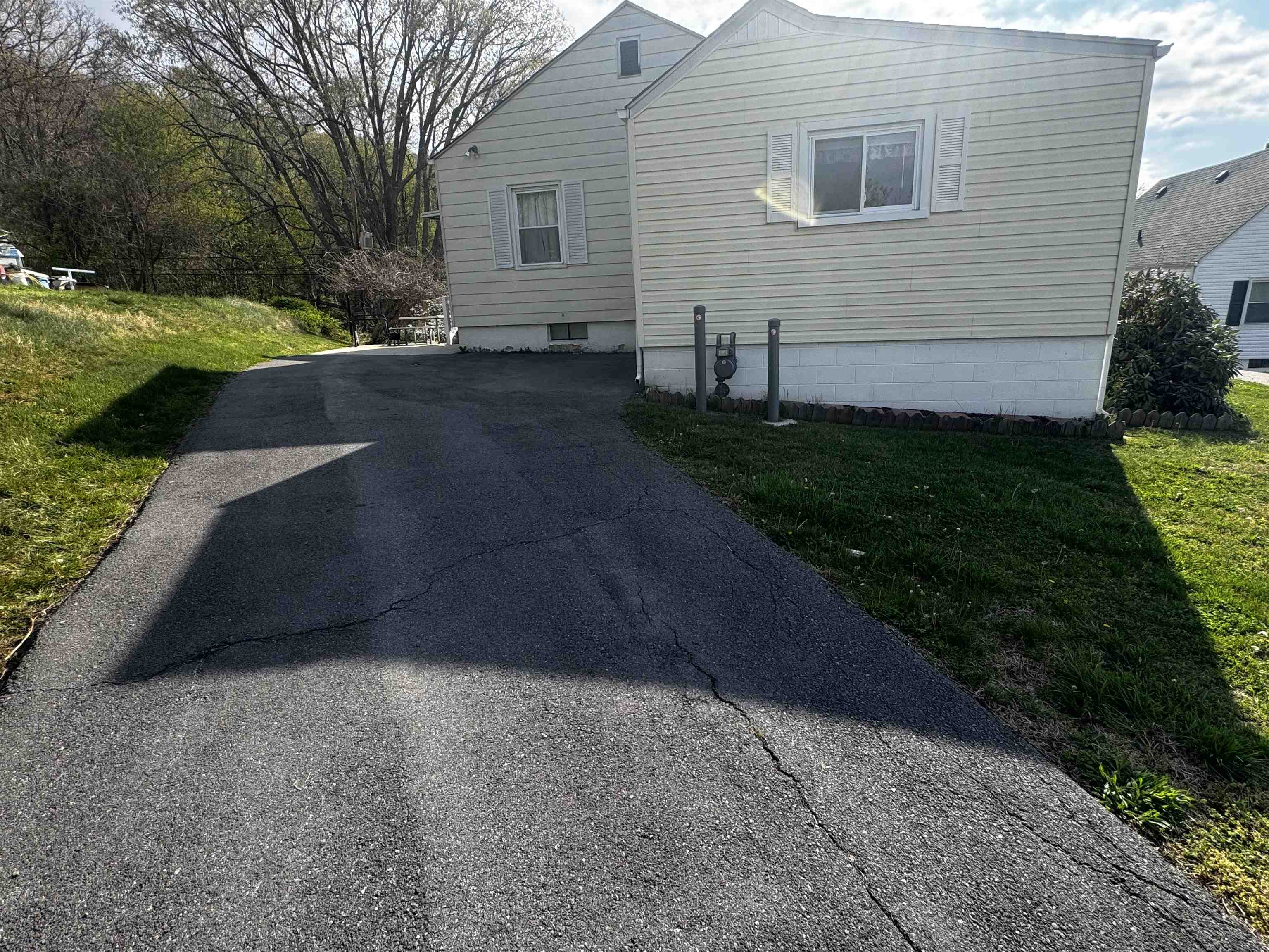 502 Hopkins Drive Narrows VA 24124