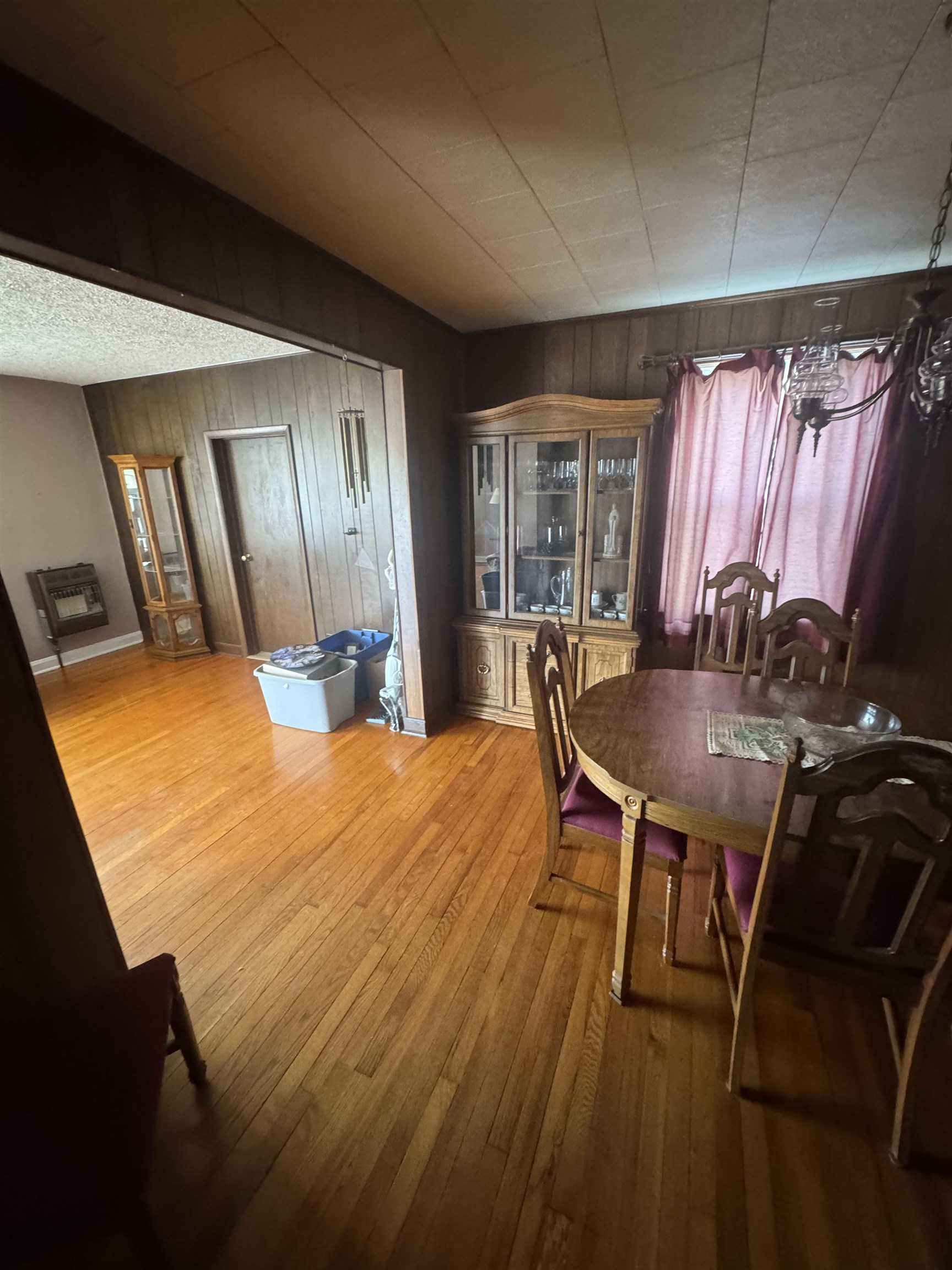 502 Hopkins Drive Narrows VA 24124