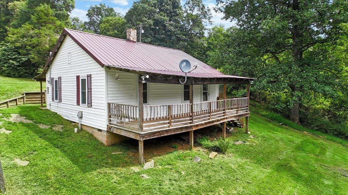 548 Buffalo Vista Lane SW Willis VA 24380