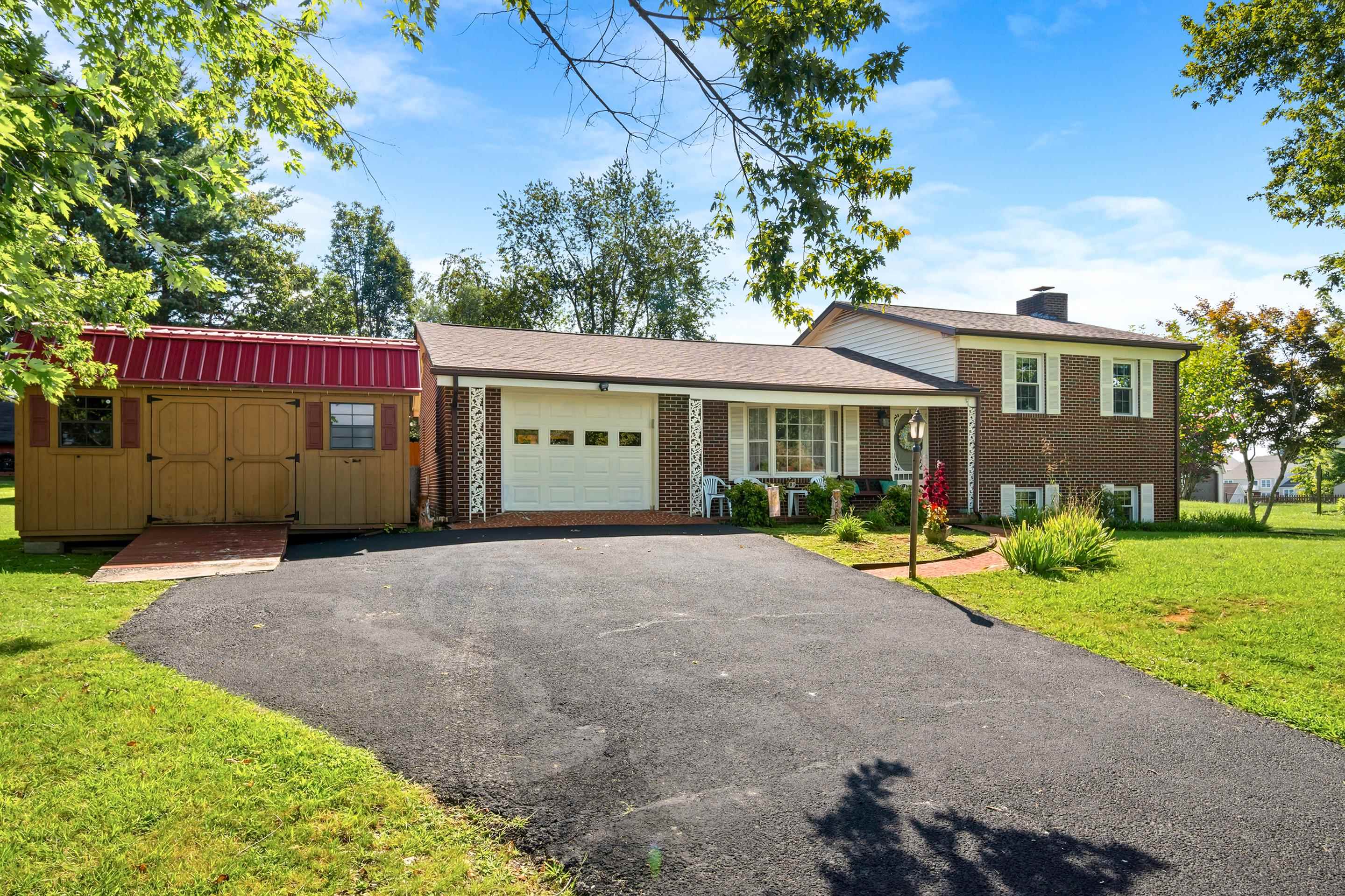 535 Walters Drive Christiansburg VA 24073