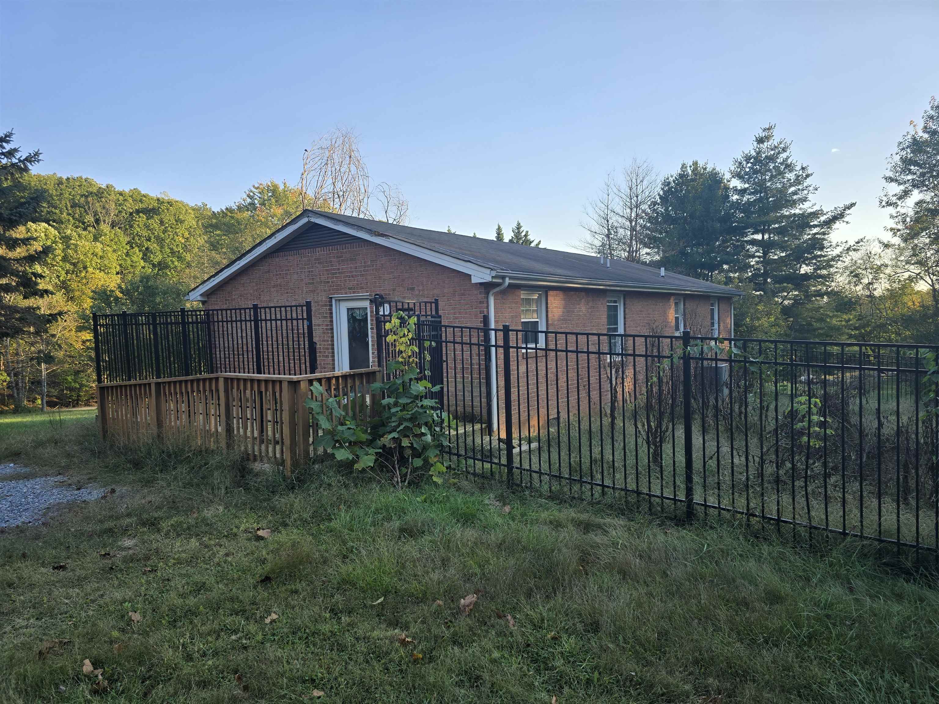 2211 Laymantown Road Troutville VA 24175