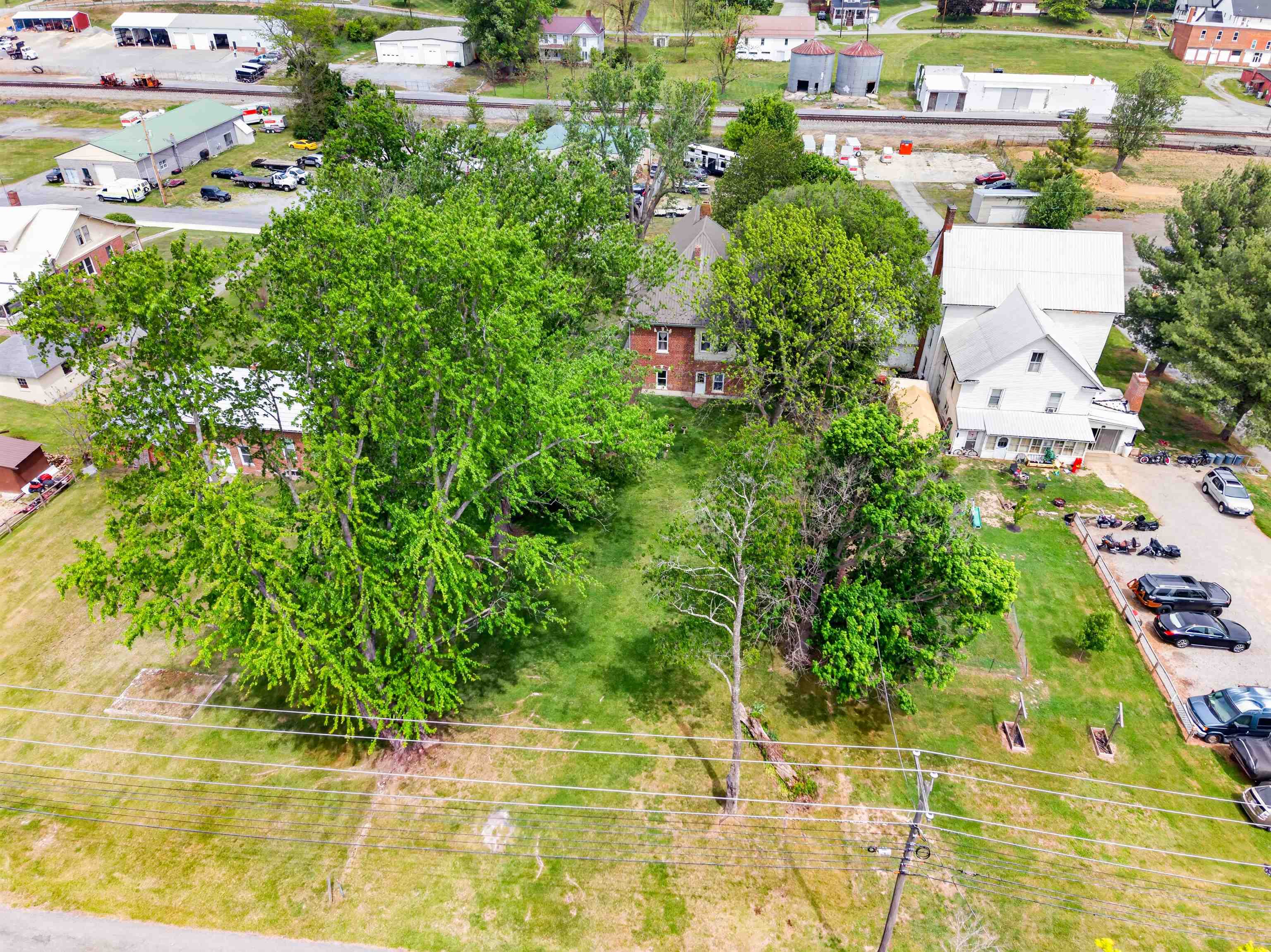 305 W Baumgardner Avenue Rural Retreat VA 24368