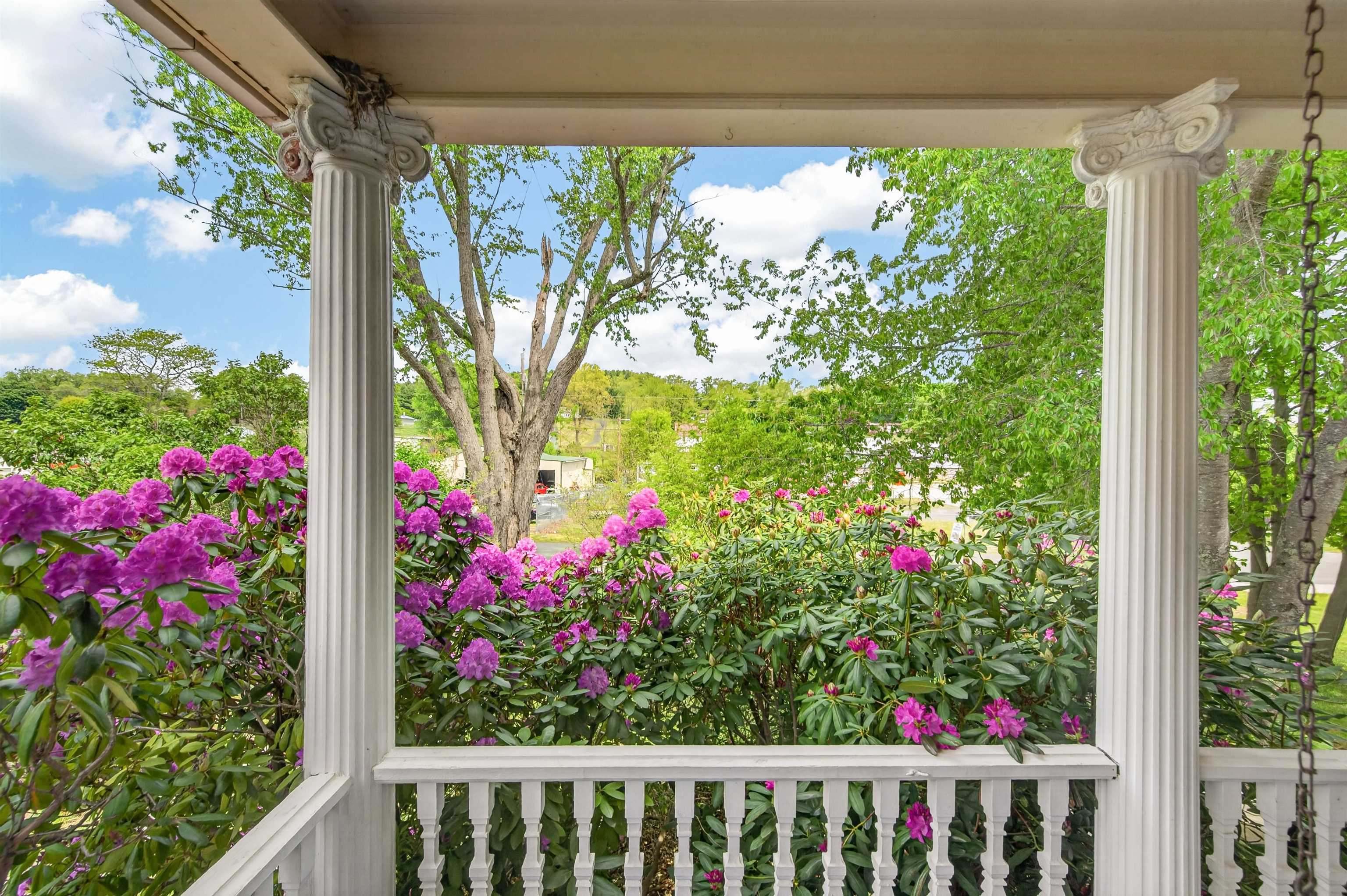 305 W Baumgardner Avenue Rural Retreat VA 24368