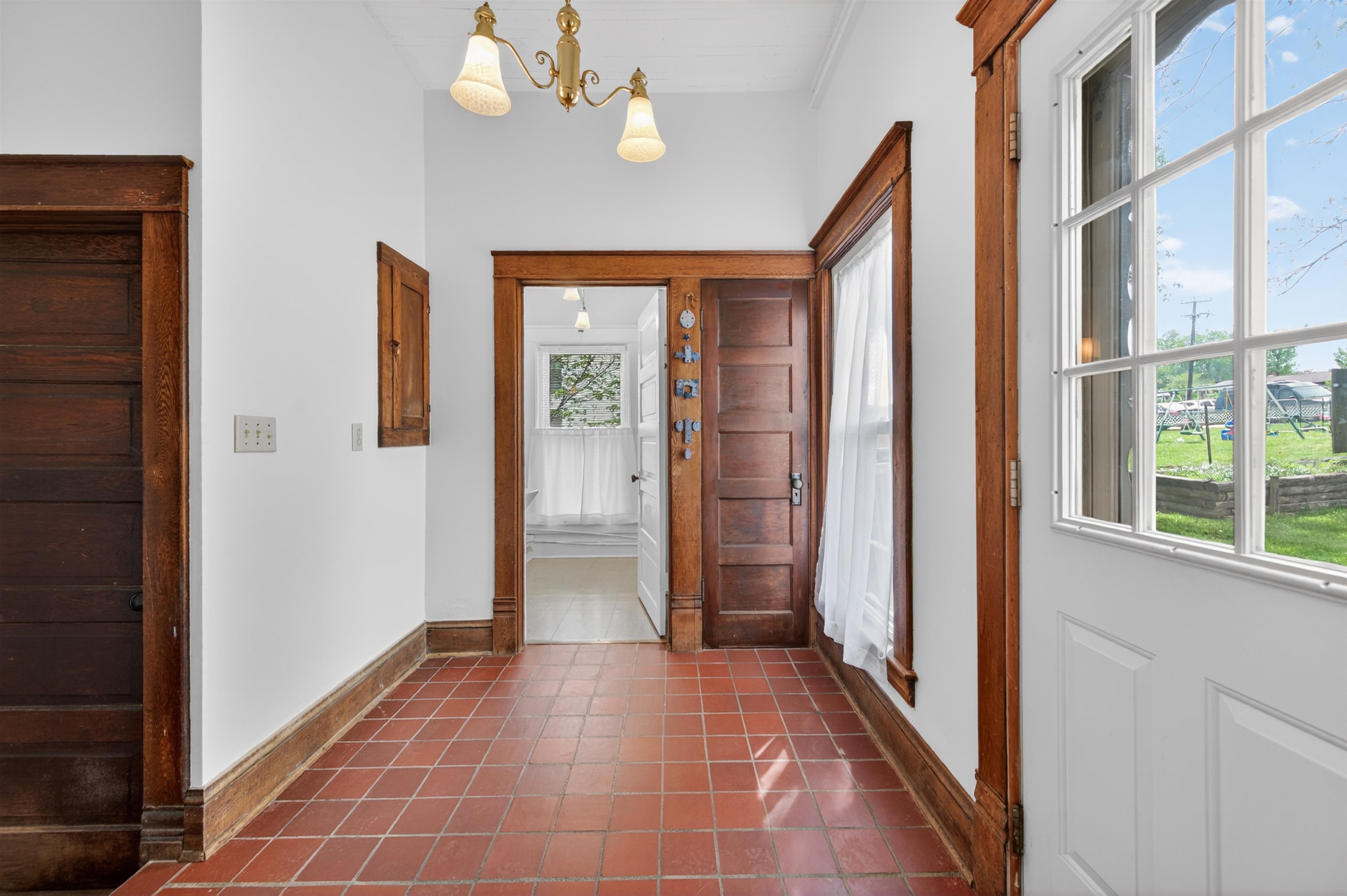 305 W Baumgardner Avenue Rural Retreat VA 24368