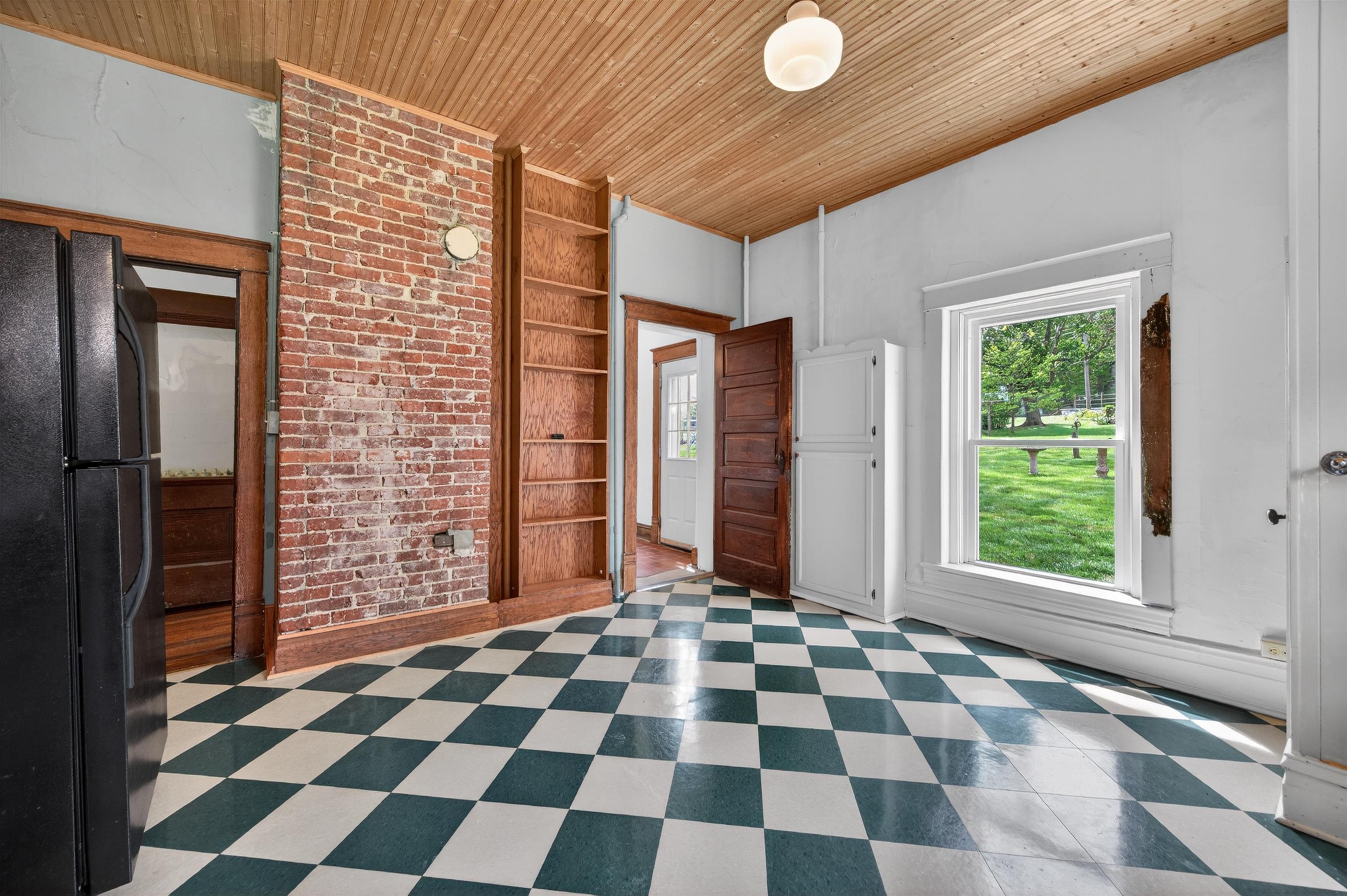 305 W Baumgardner Avenue Rural Retreat VA 24368