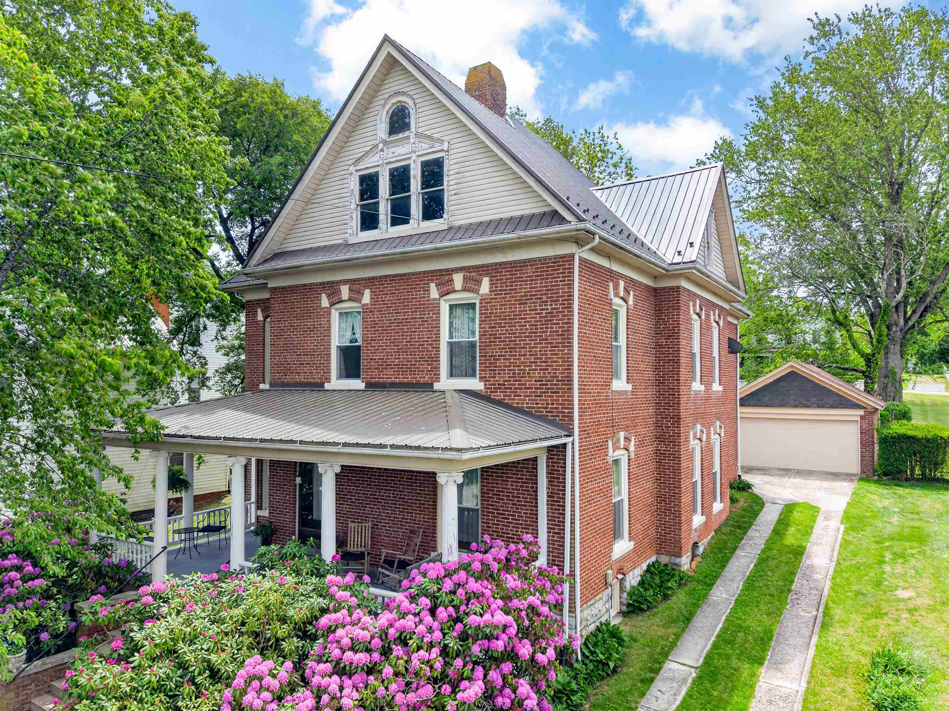 305 W Baumgardner Avenue Rural Retreat VA 24368