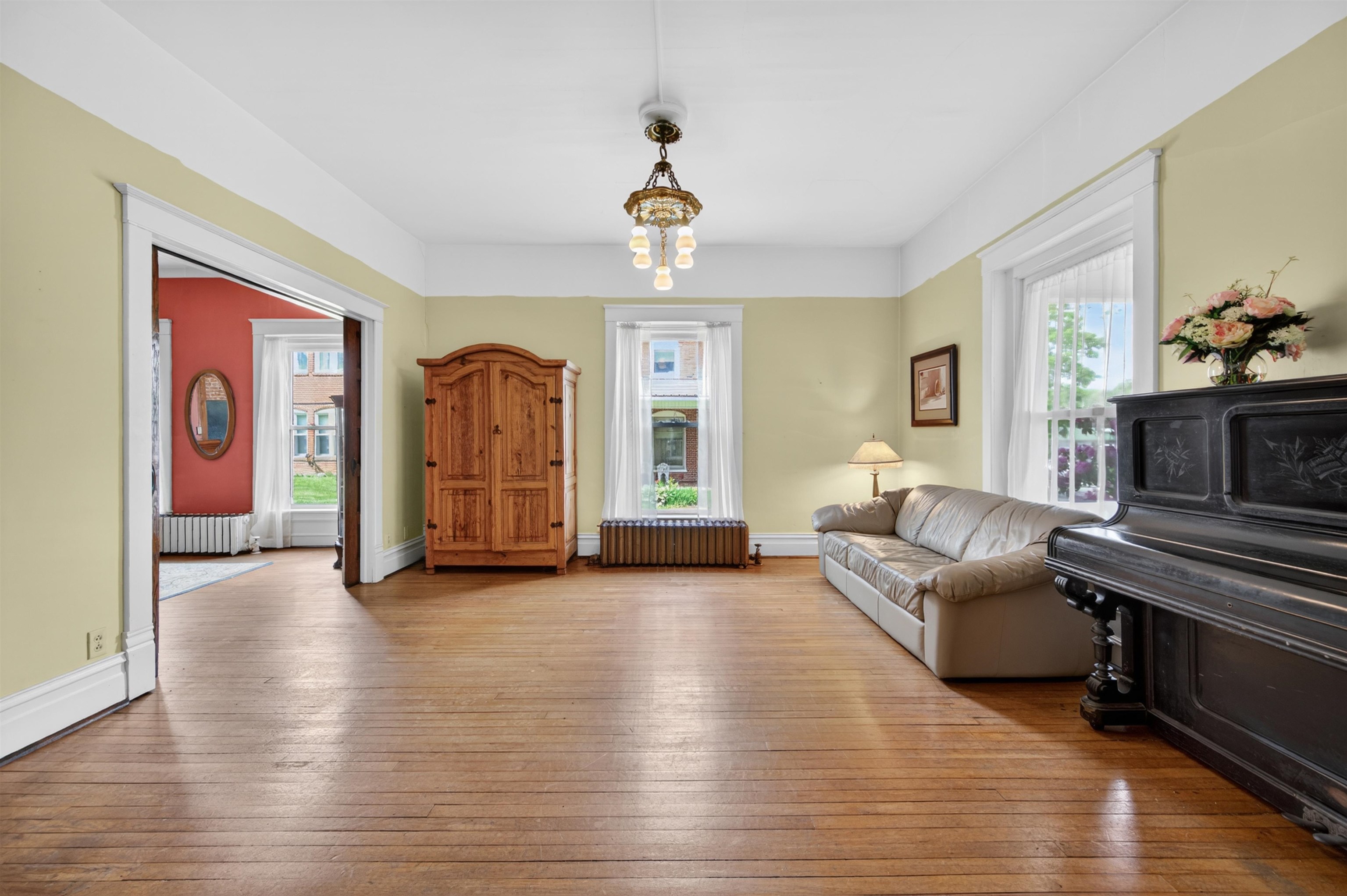 305 W Baumgardner Avenue Rural Retreat VA 24368