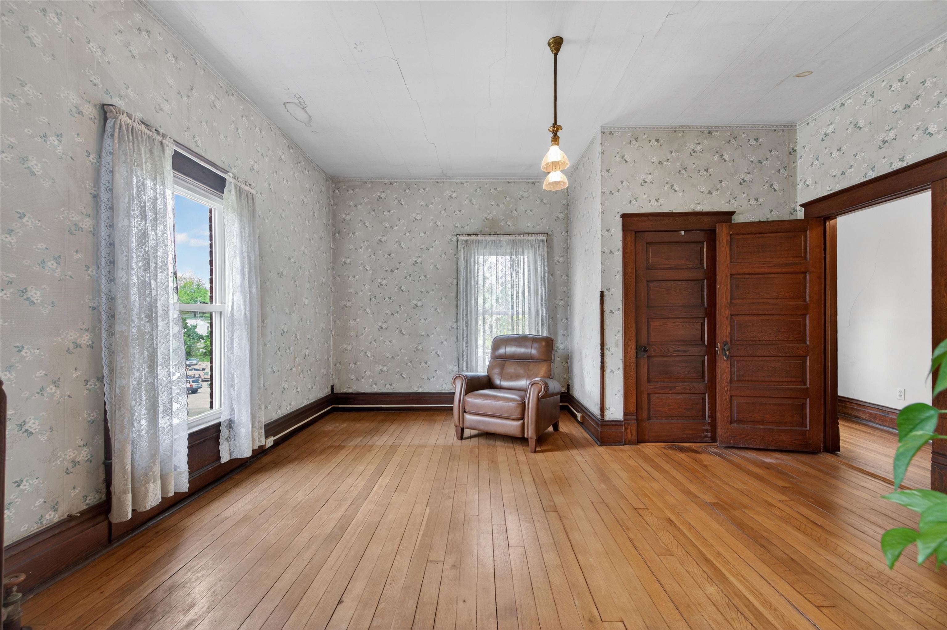 305 W Baumgardner Avenue Rural Retreat VA 24368