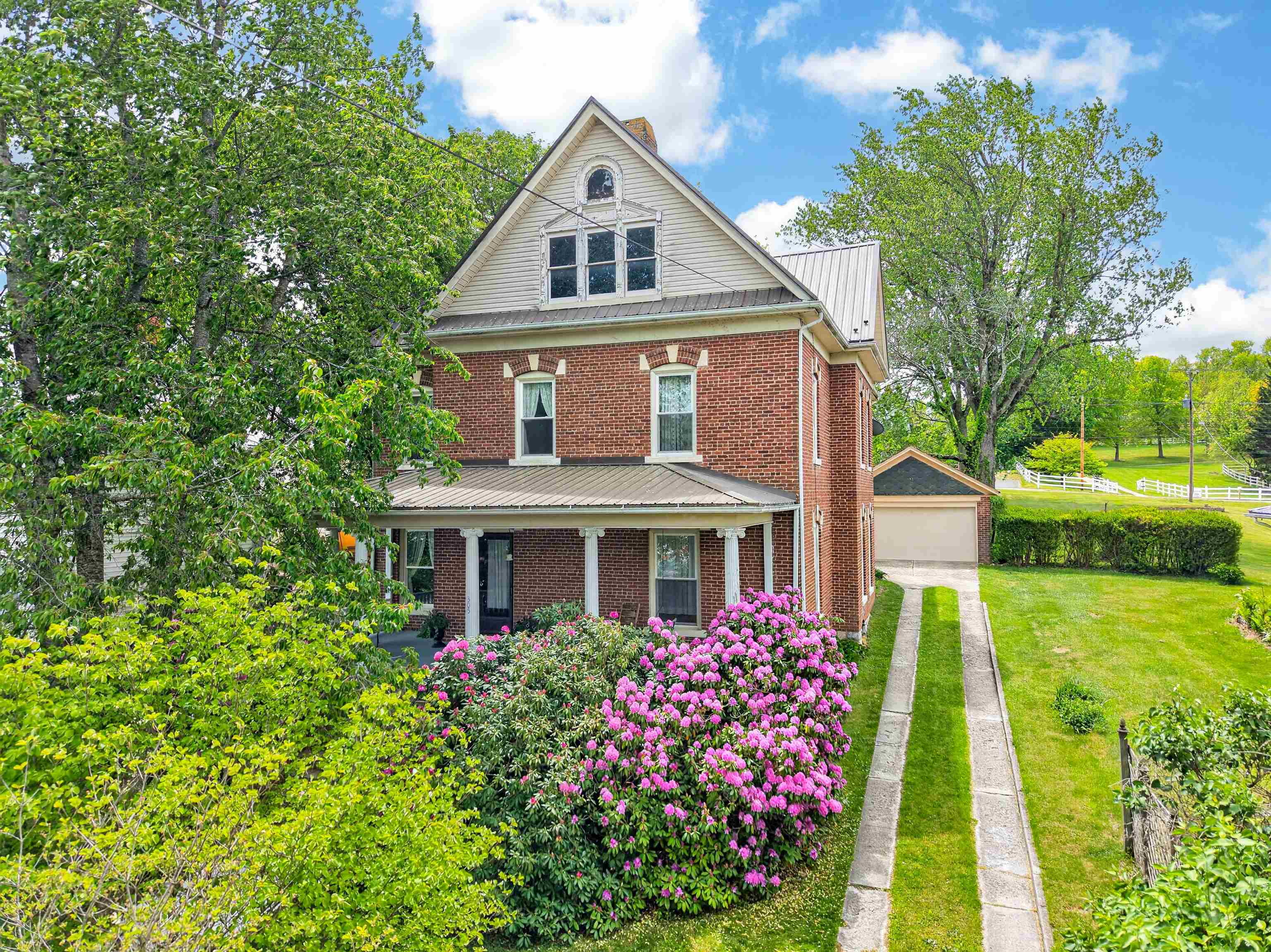 305 W Baumgardner Avenue Rural Retreat VA 24368
