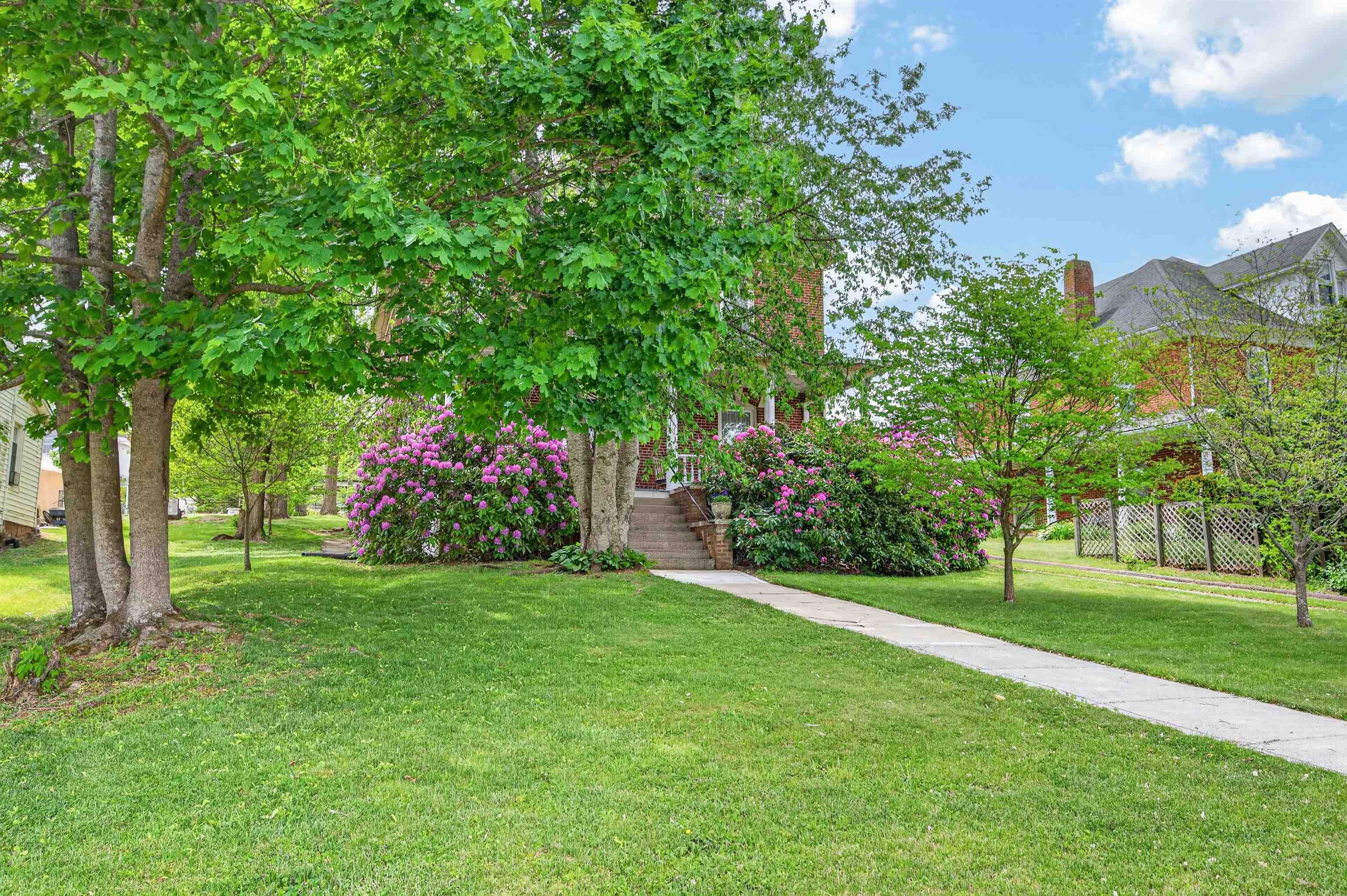 305 W Baumgardner Avenue Rural Retreat VA 24368
