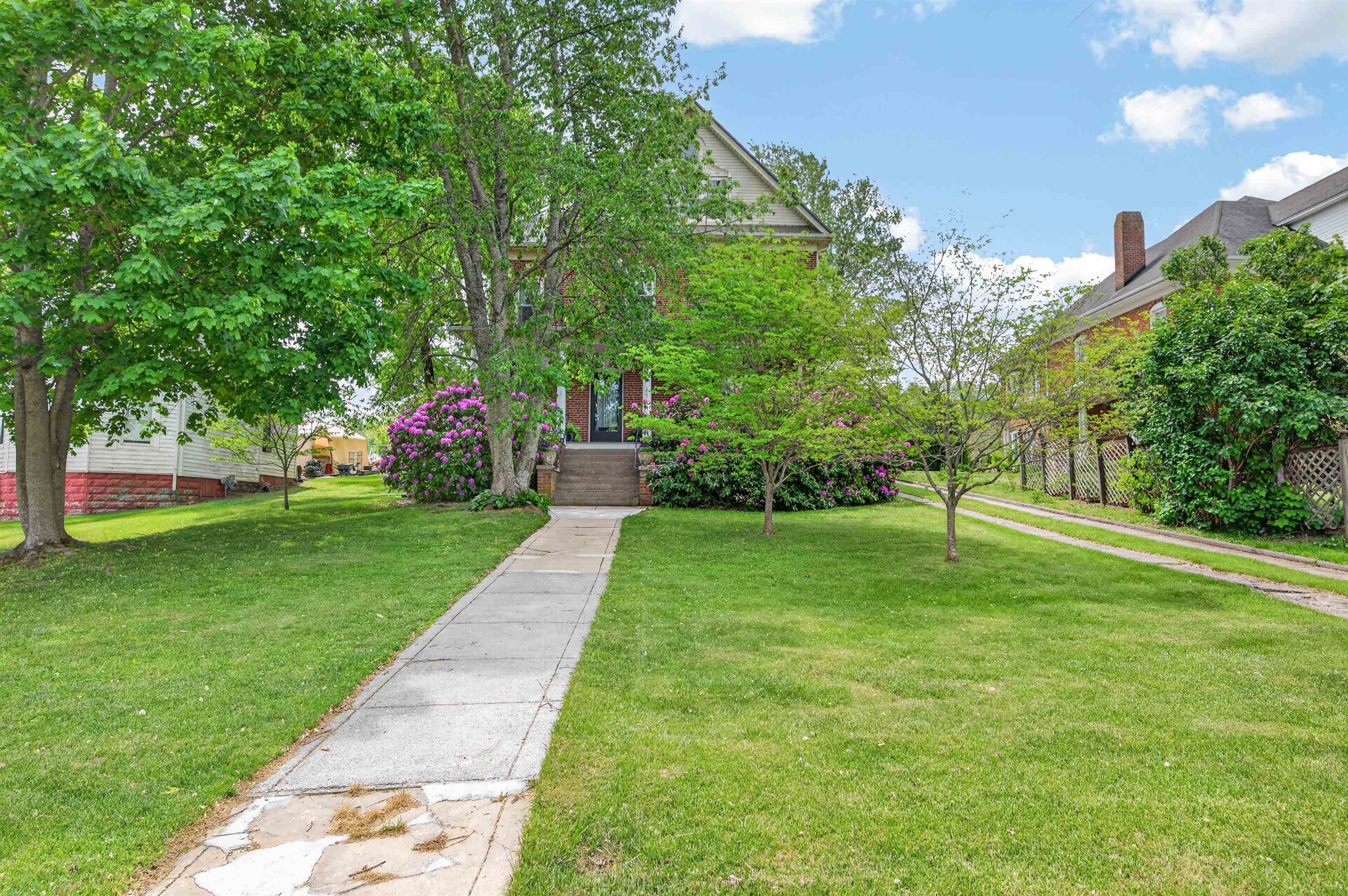 305 W Baumgardner Avenue Rural Retreat VA 24368