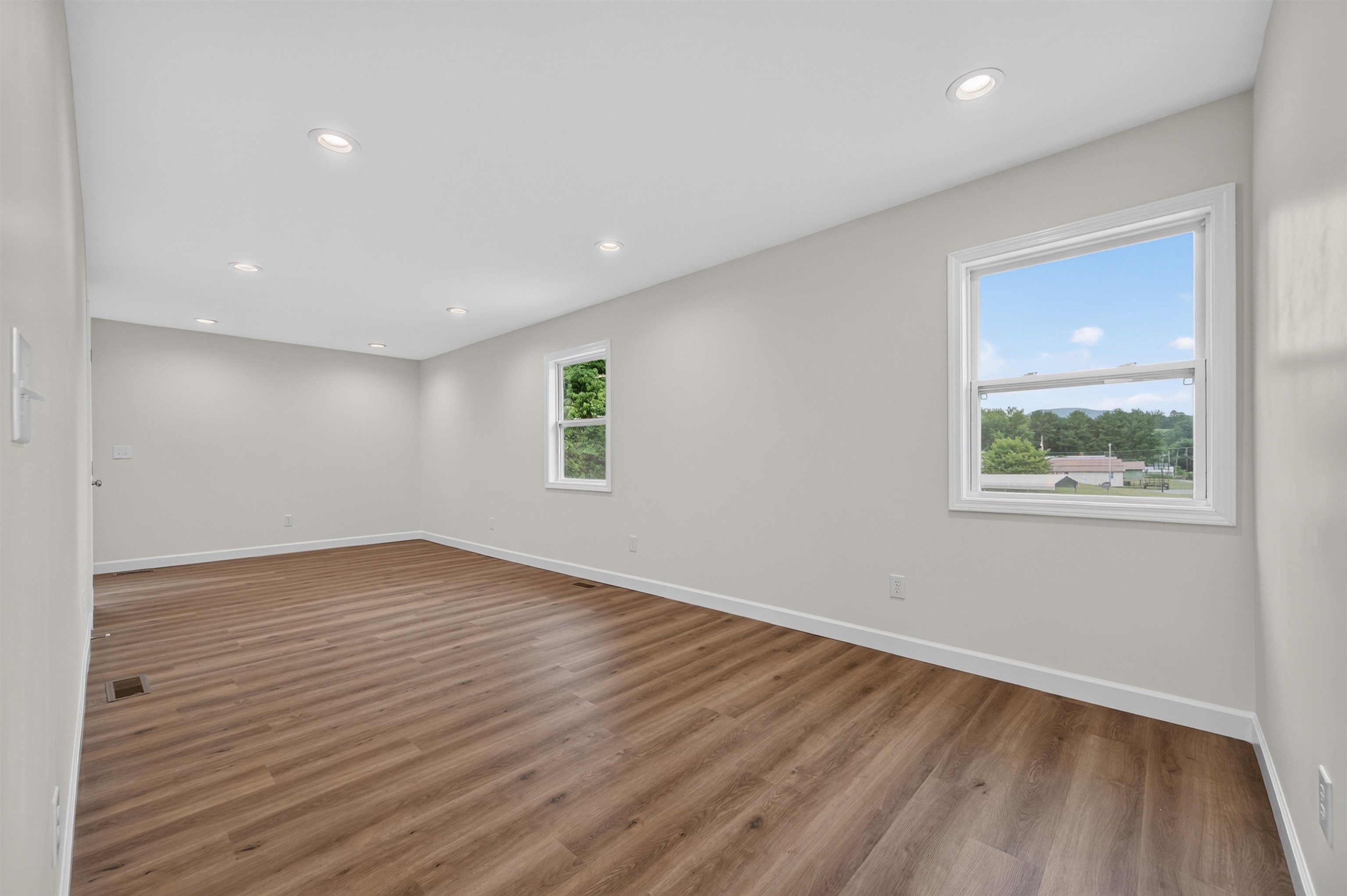 125 Dill Street Narrows VA 24124