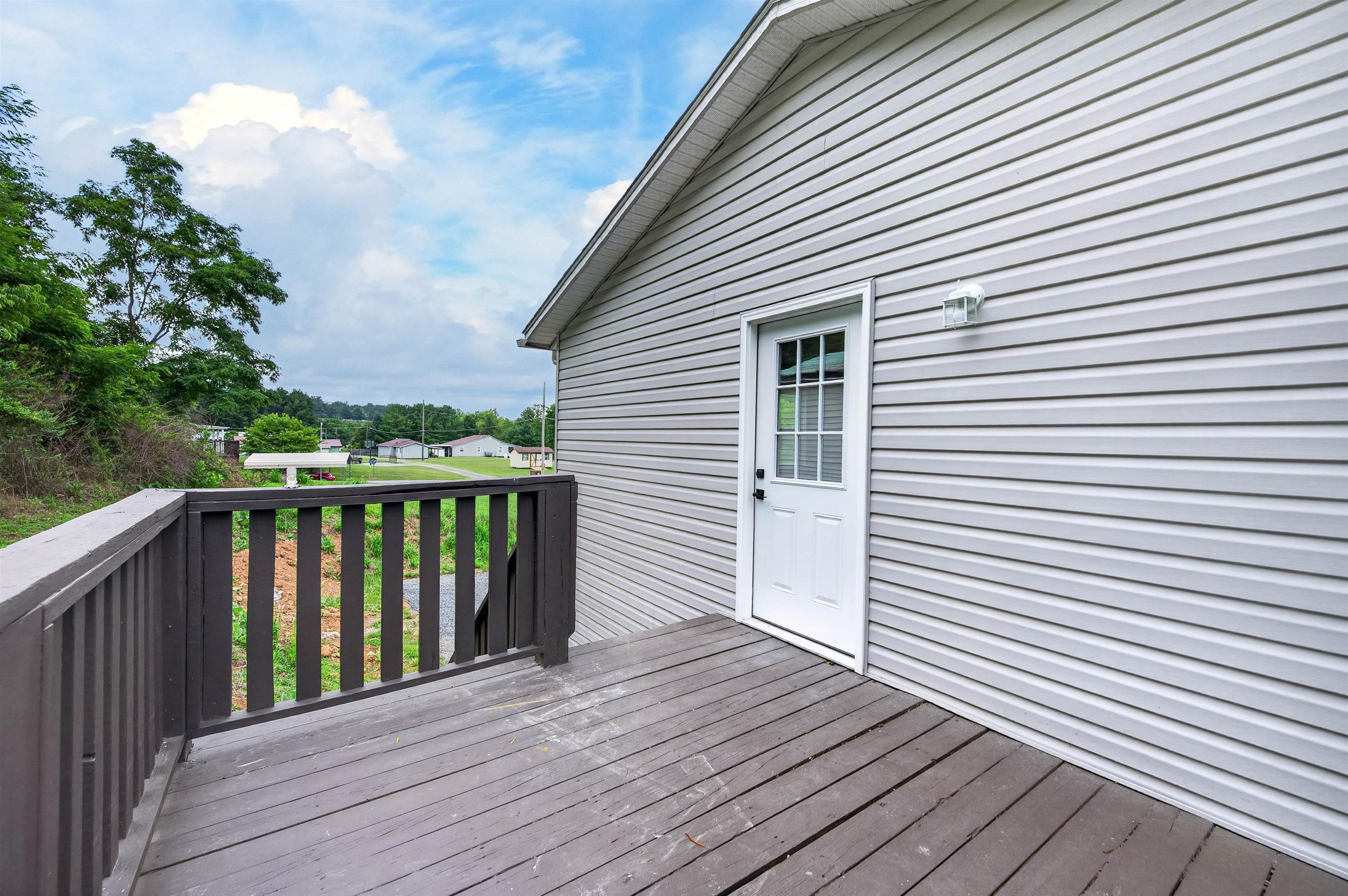 125 Dill Street Narrows VA 24124