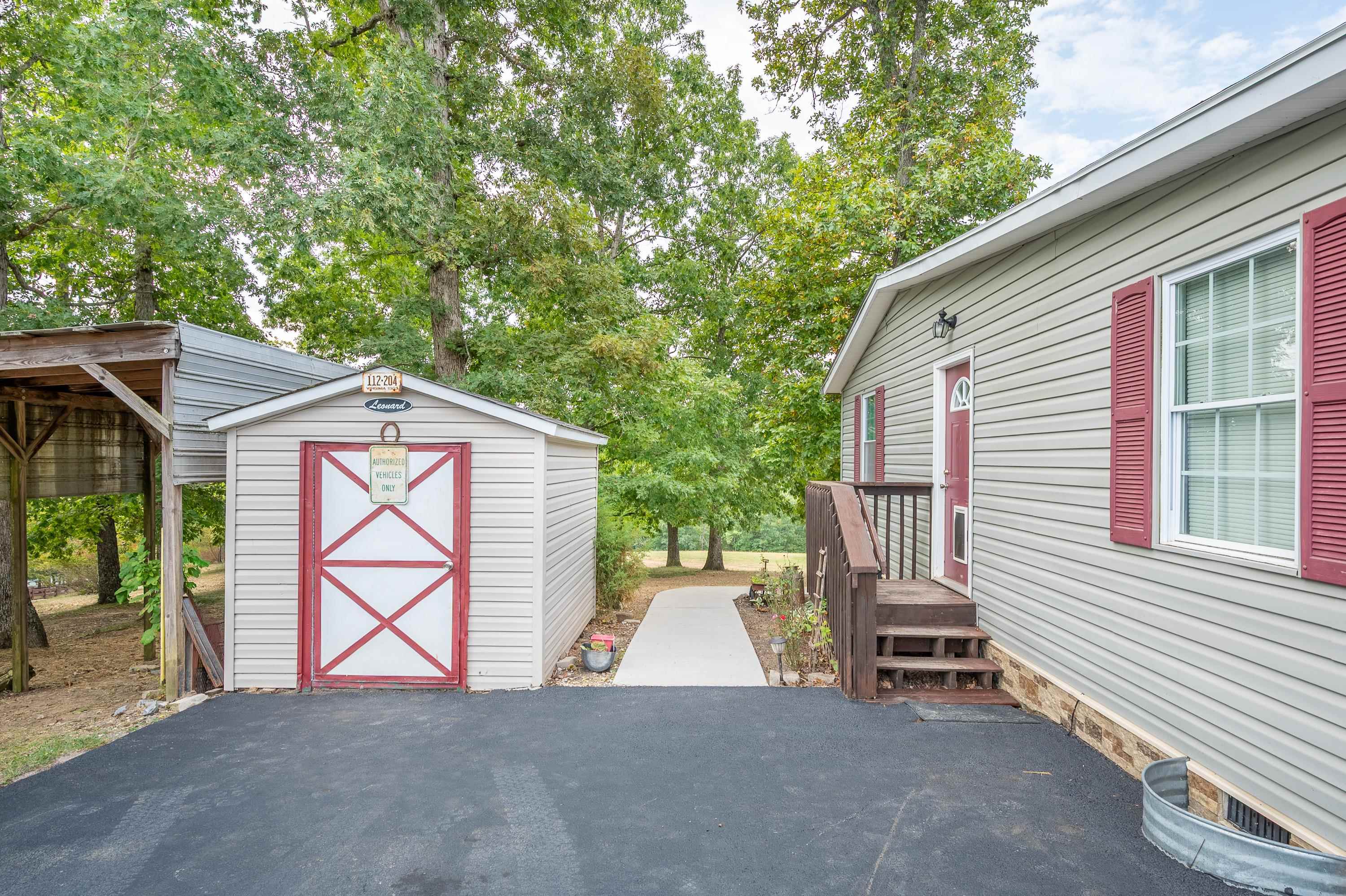 6007 Thornton Road Dublin VA 24084