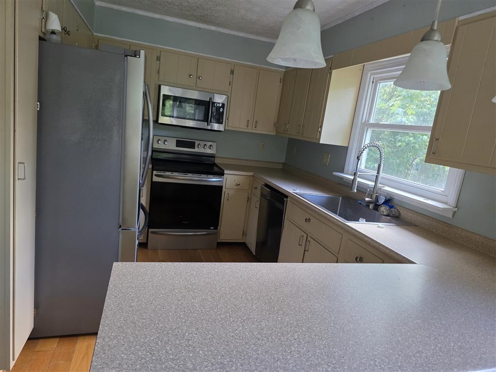 7176 Depot Road Belspring VA 24058
