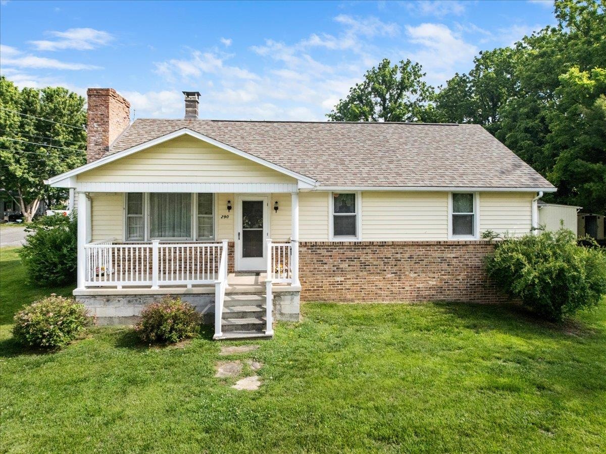 290 W Jackson Street Wytheville VA 24382