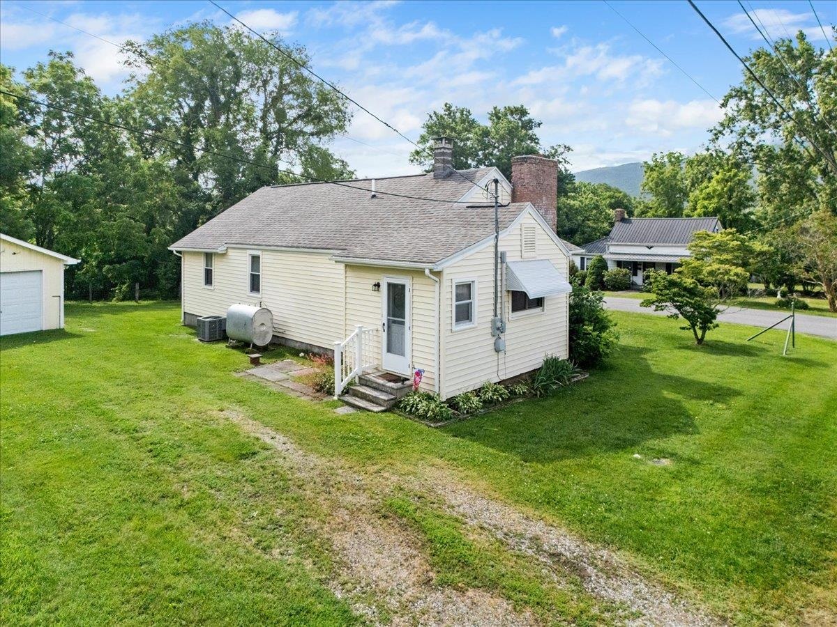 290 W Jackson Street Wytheville VA 24382