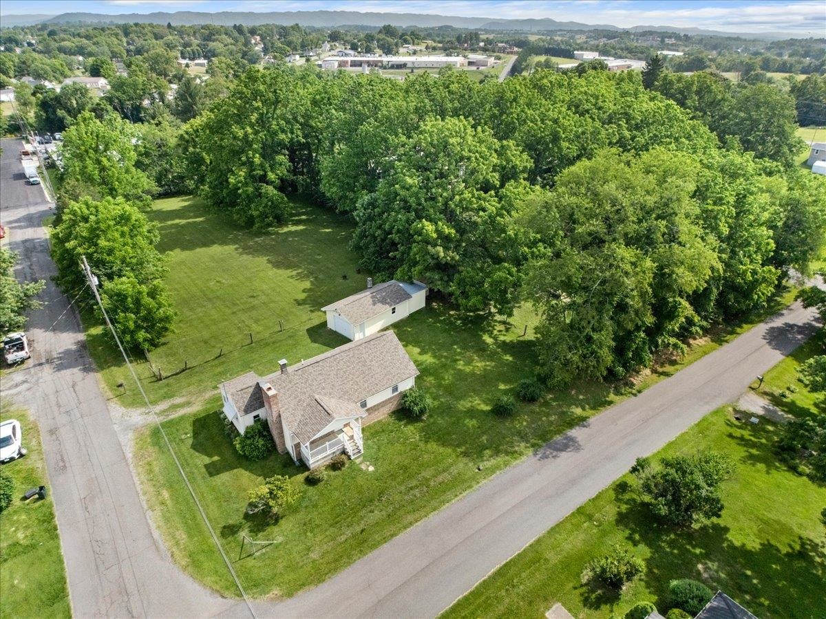 290 W Jackson Street Wytheville VA 24382