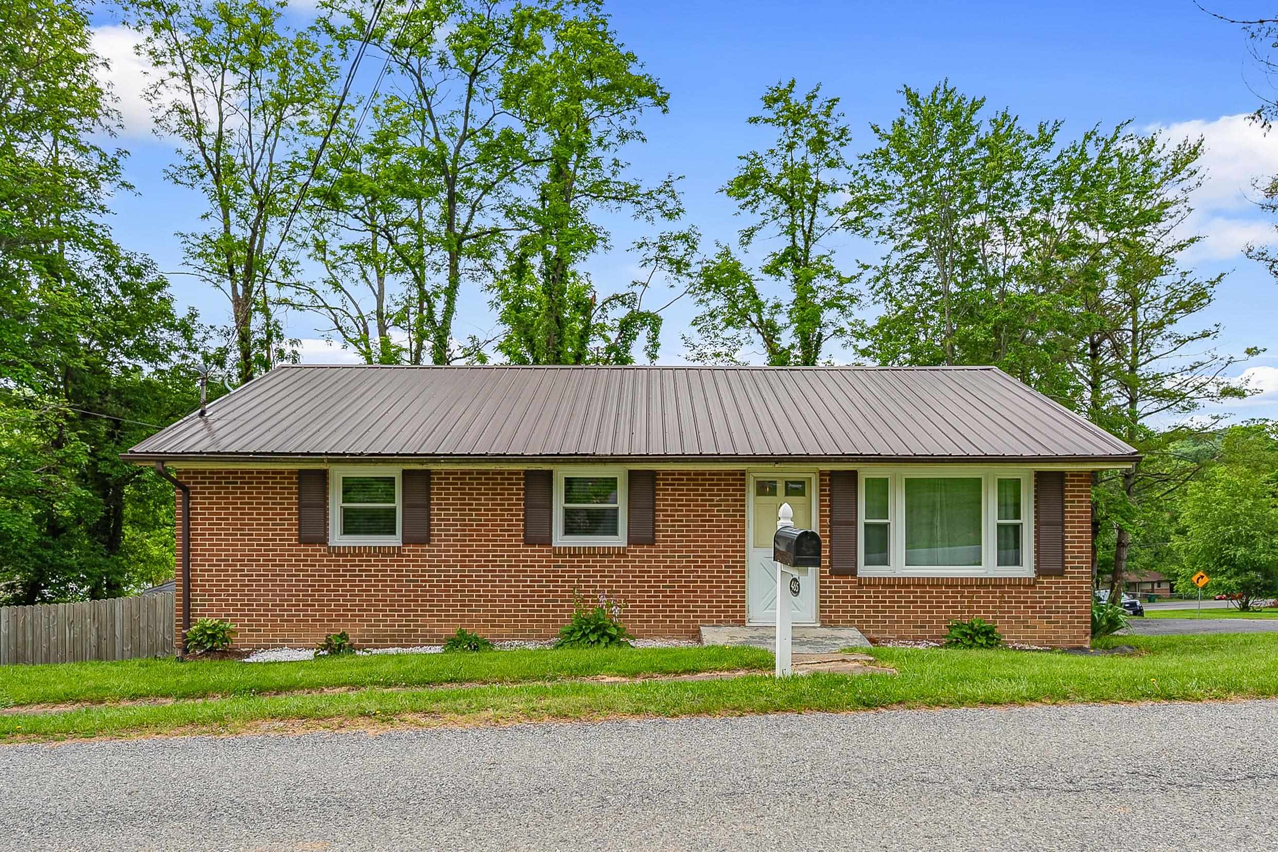 465 Montgomery Street Christiansburg VA 24073