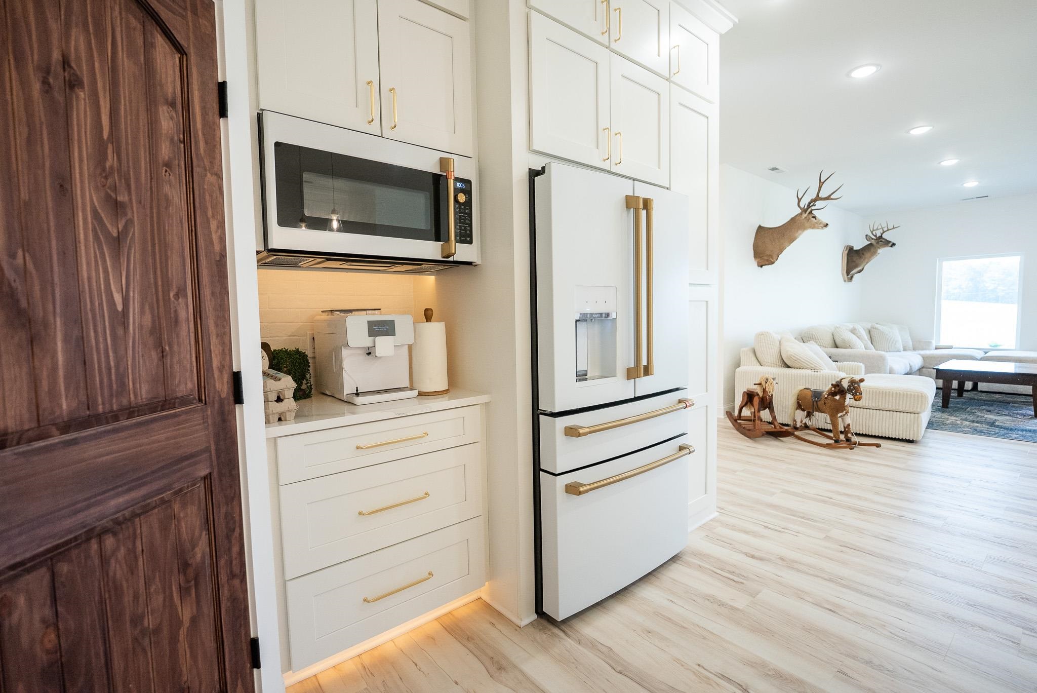 2822 Huffville Road Pilot VA 24138