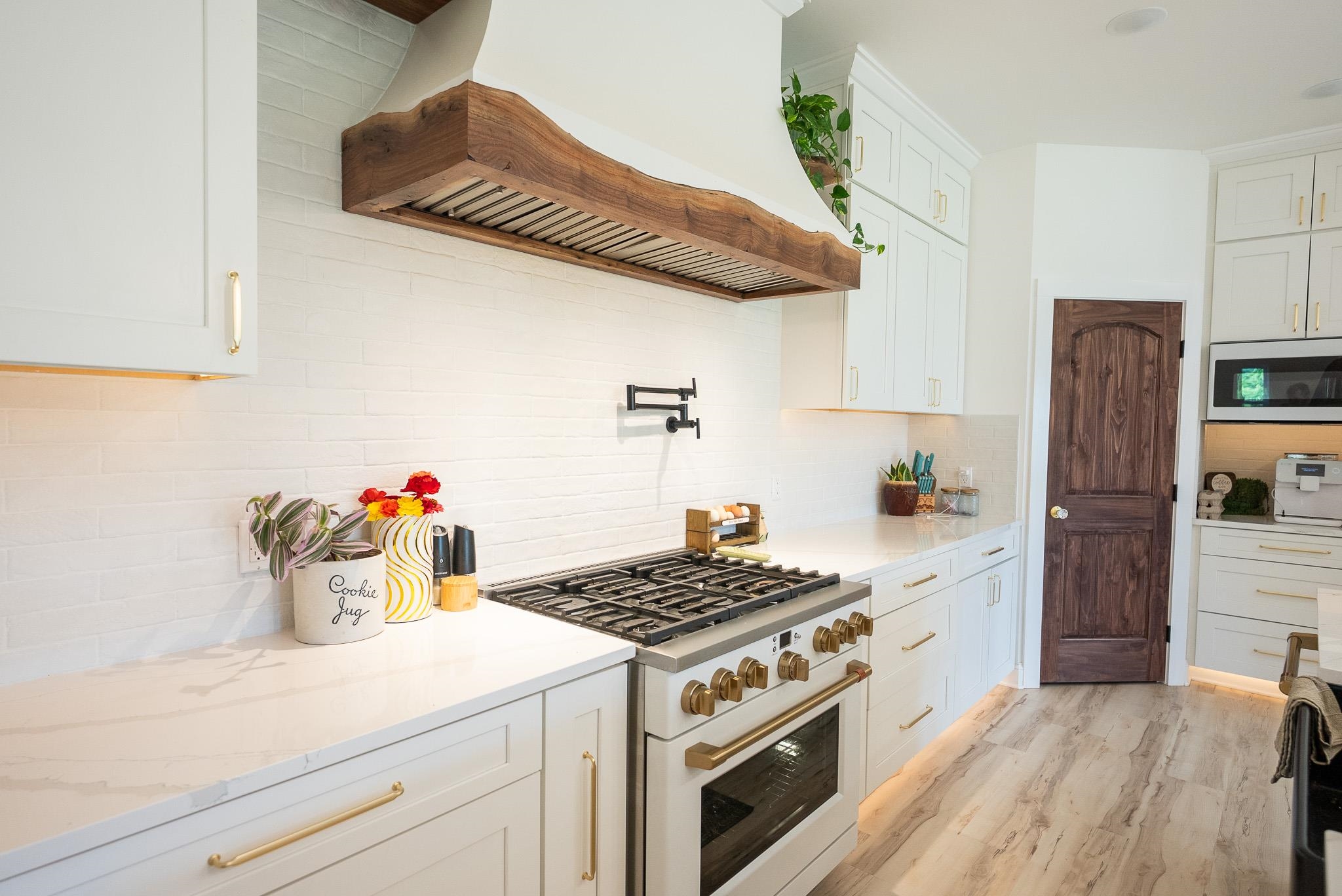 2822 Huffville Road Pilot VA 24138