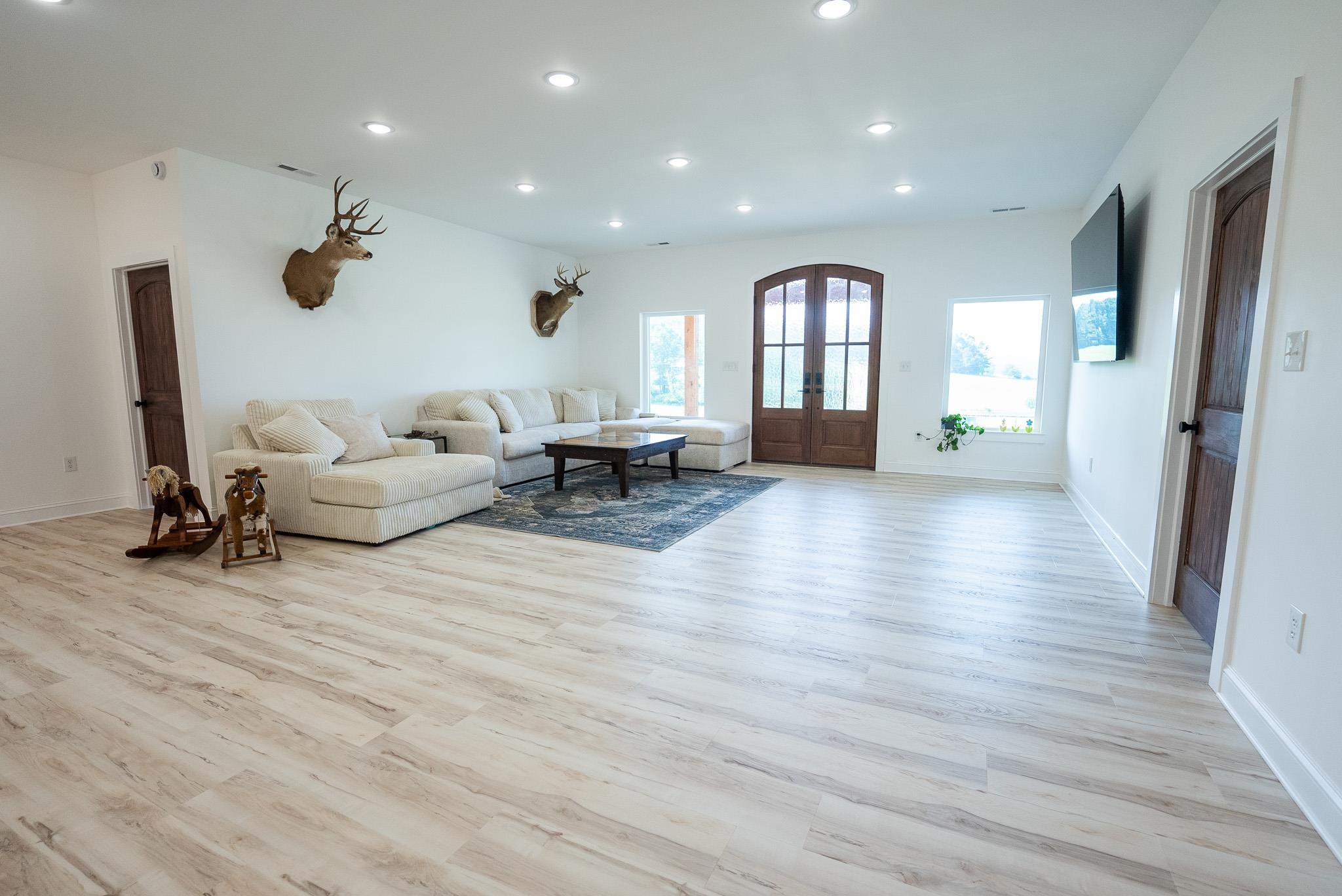 2822 Huffville Road Pilot VA 24138