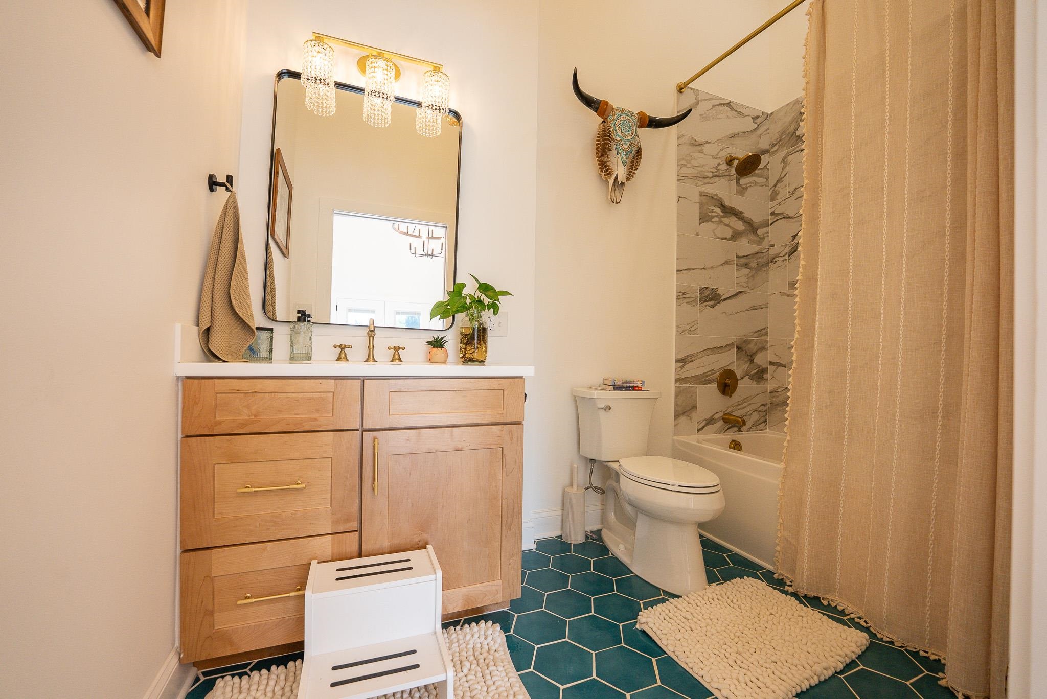 2822 Huffville Road Pilot VA 24138