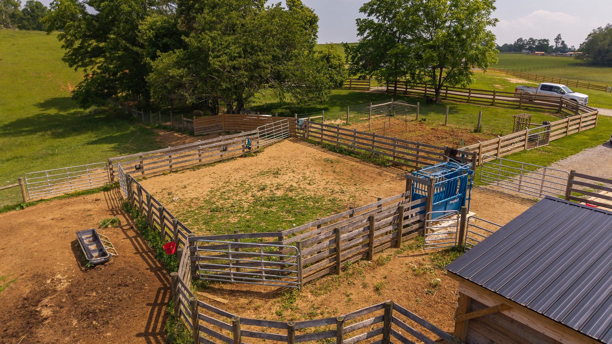 2822 Huffville Road Pilot VA 24138