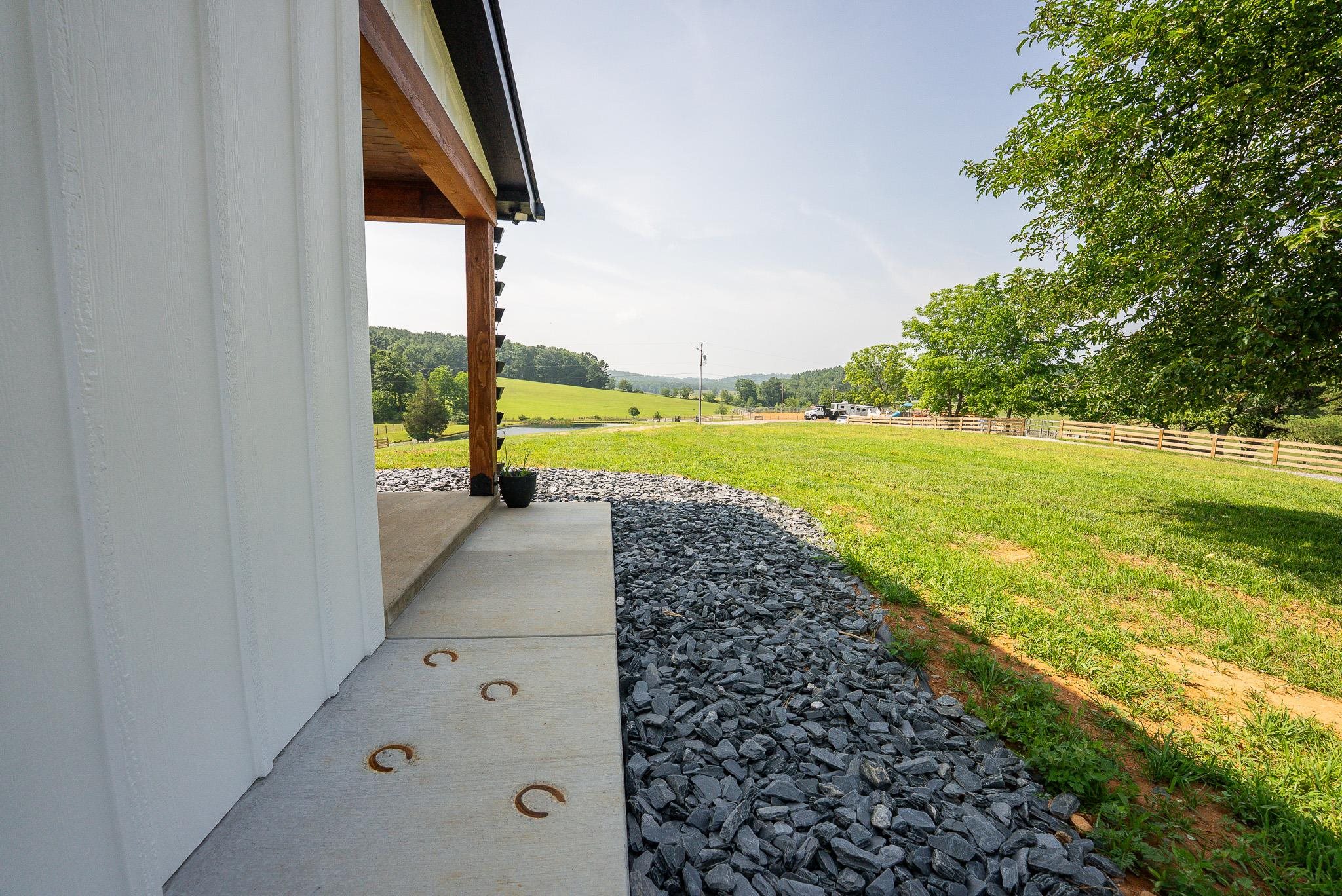 2822 Huffville Road Pilot VA 24138