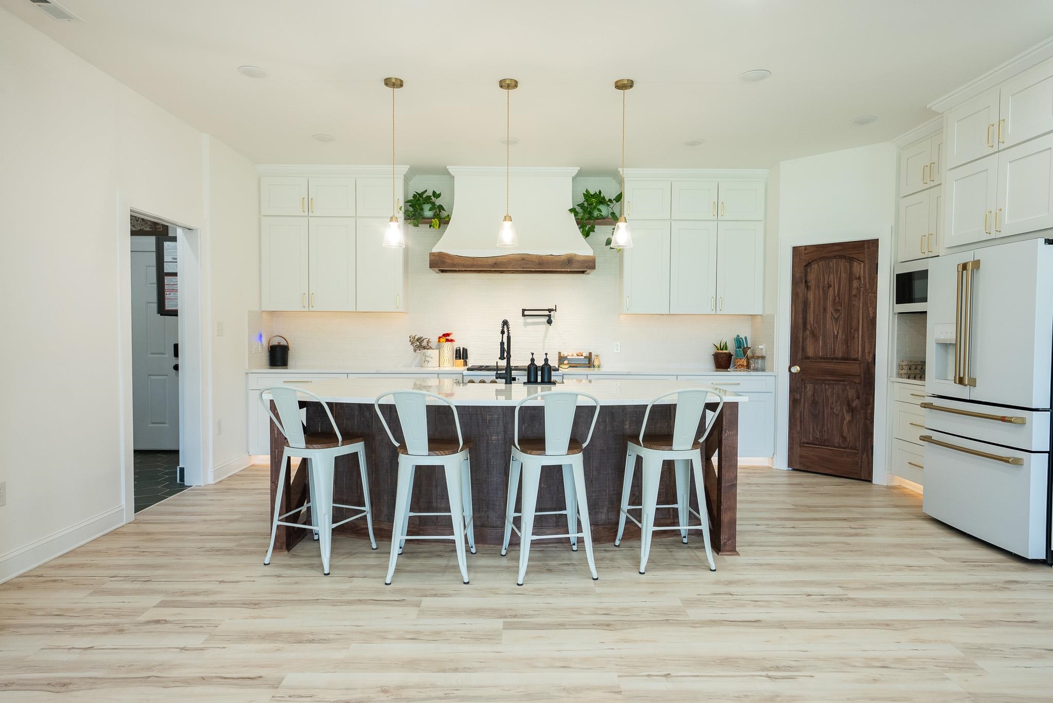 2822 Huffville Road Pilot VA 24138