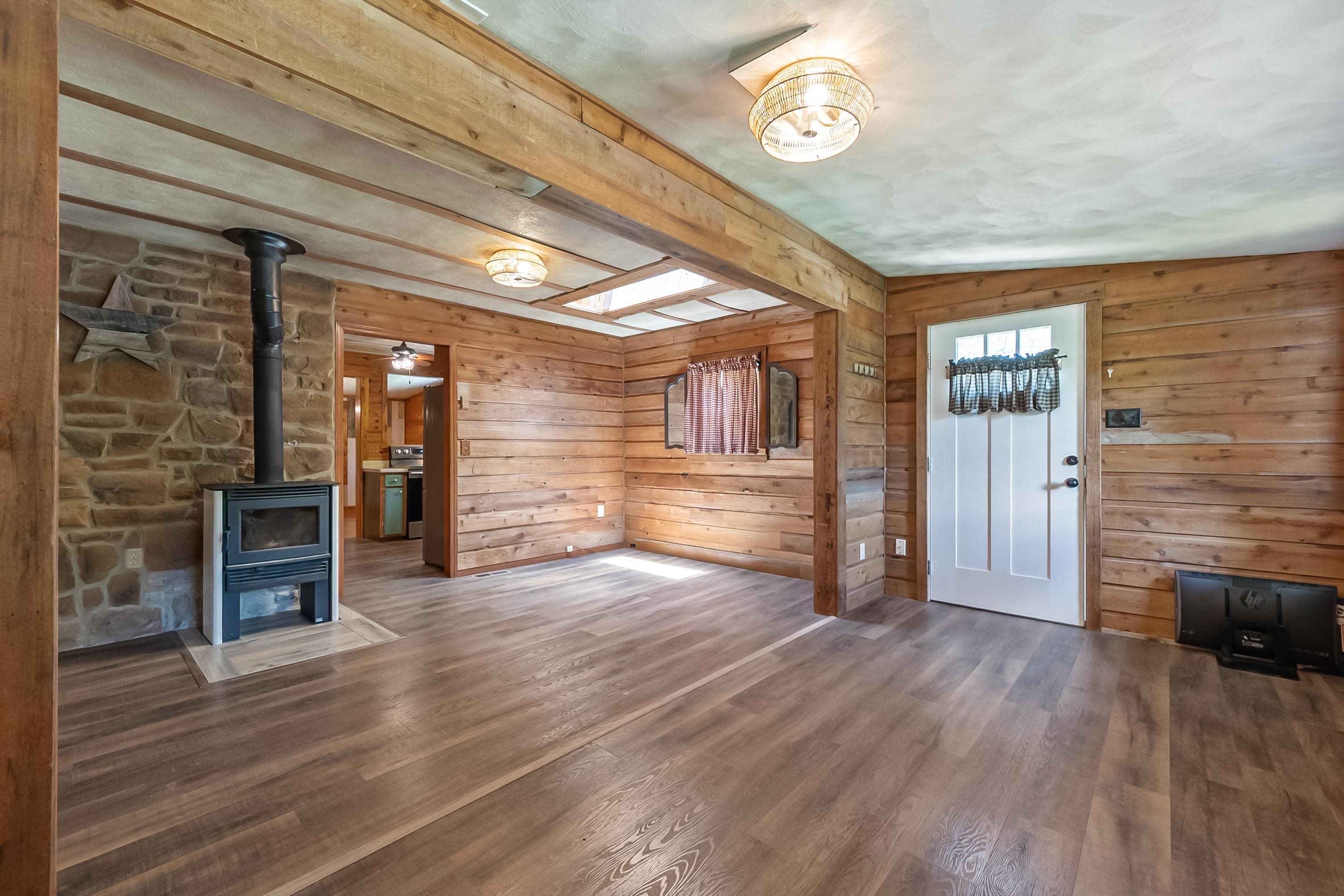 2389 Reesedale Road Elliston VA 24087