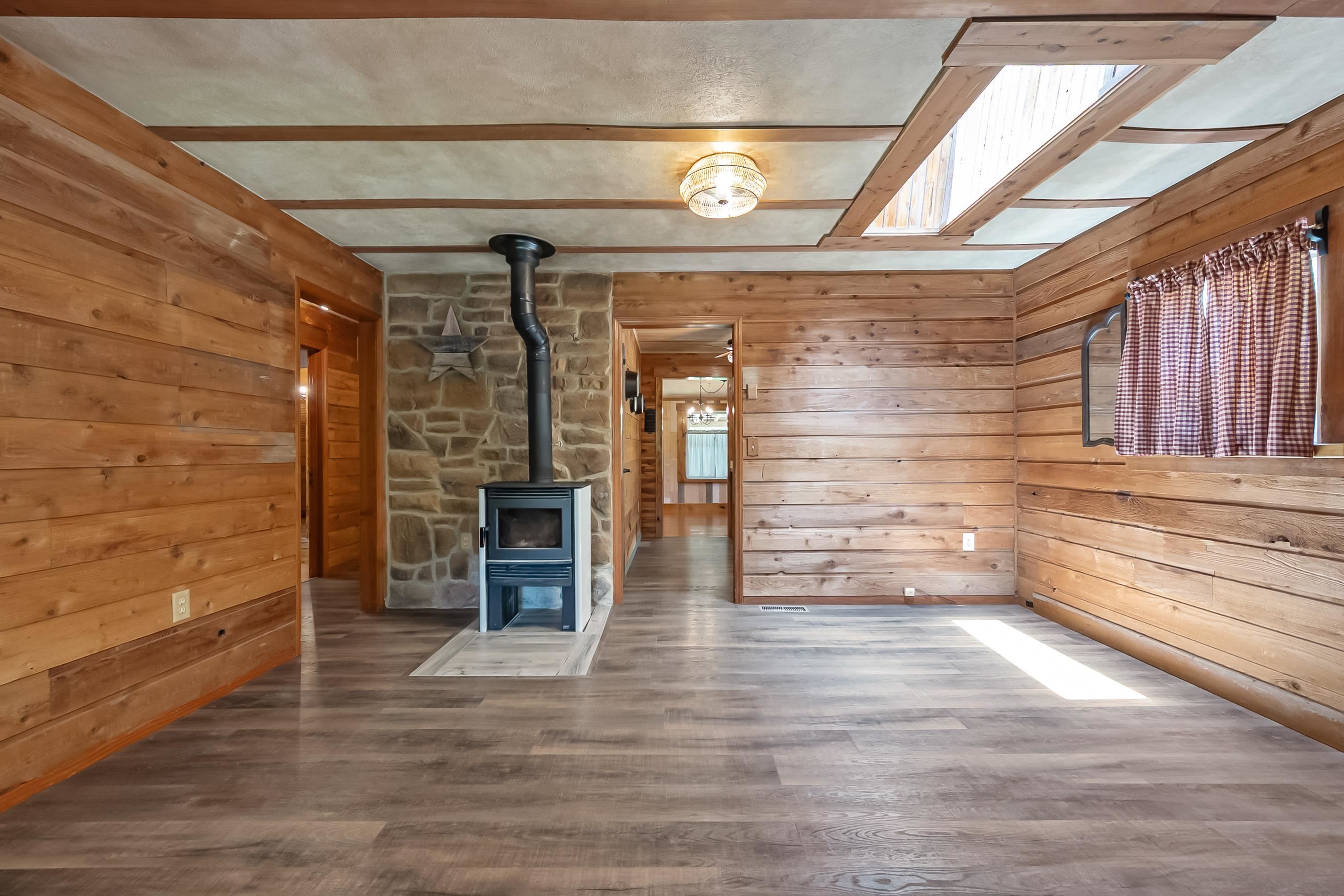 2389 Reesedale Road Elliston VA 24087