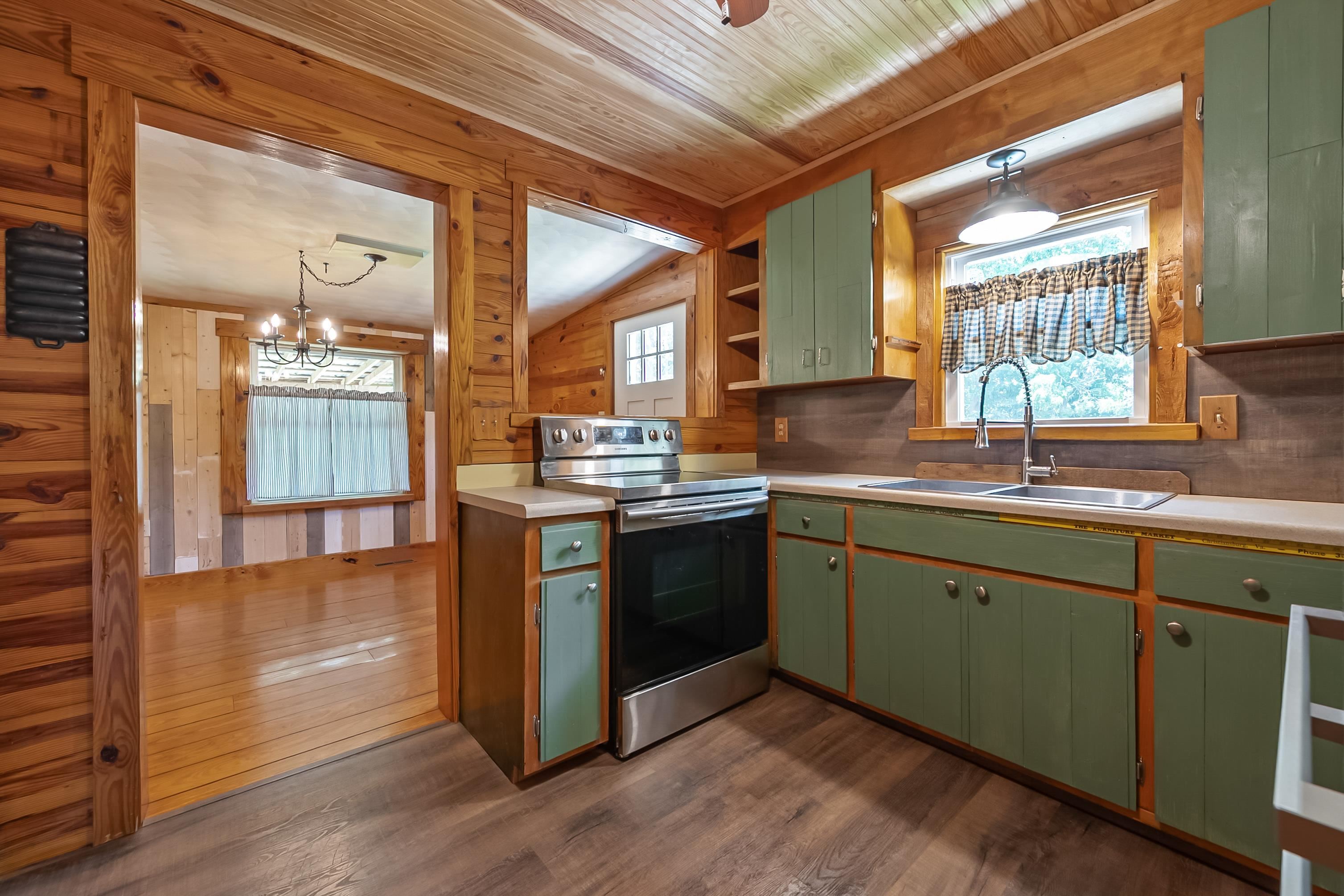 2389 Reesedale Road Elliston VA 24087