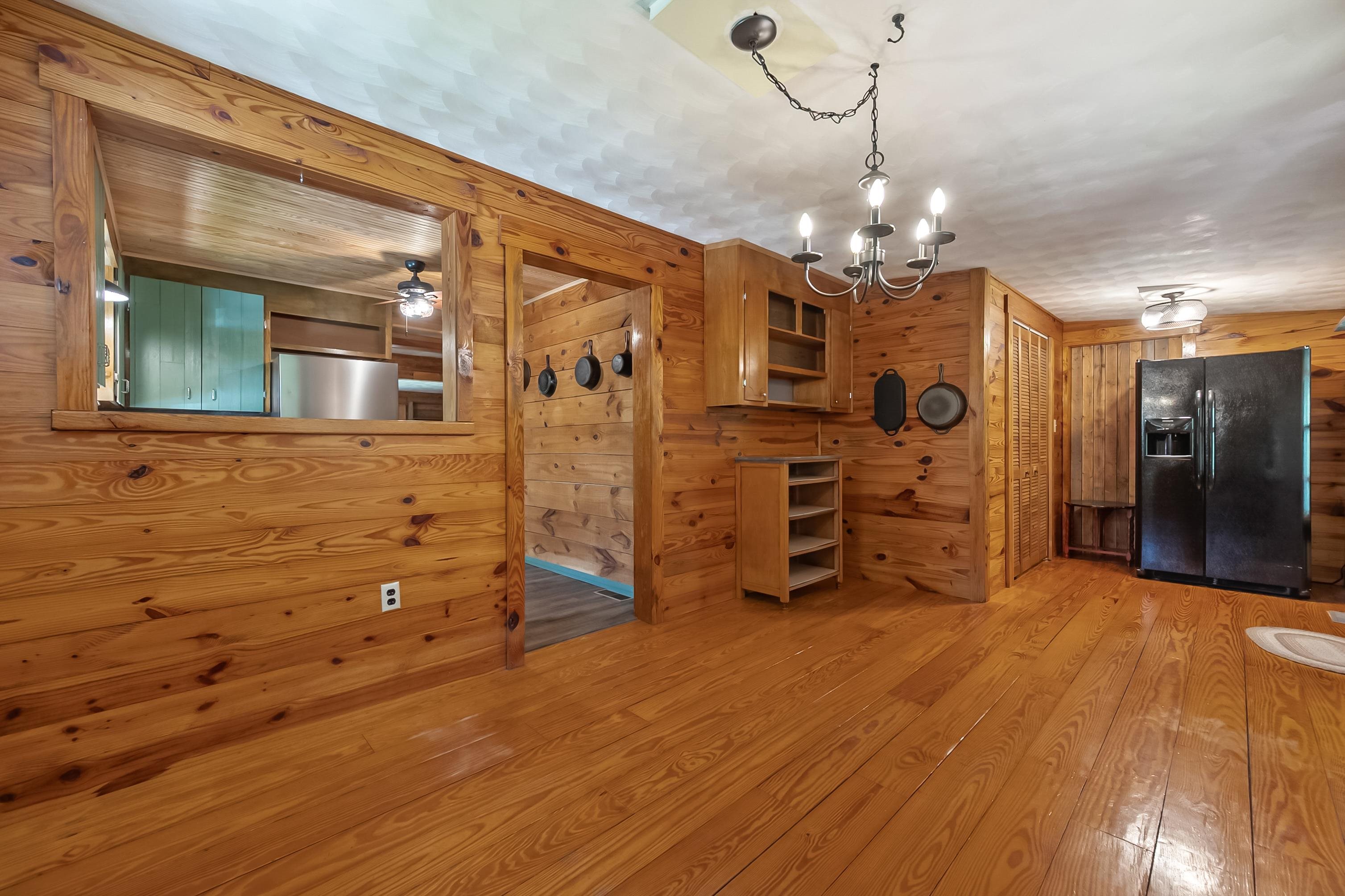 2389 Reesedale Road Elliston VA 24087