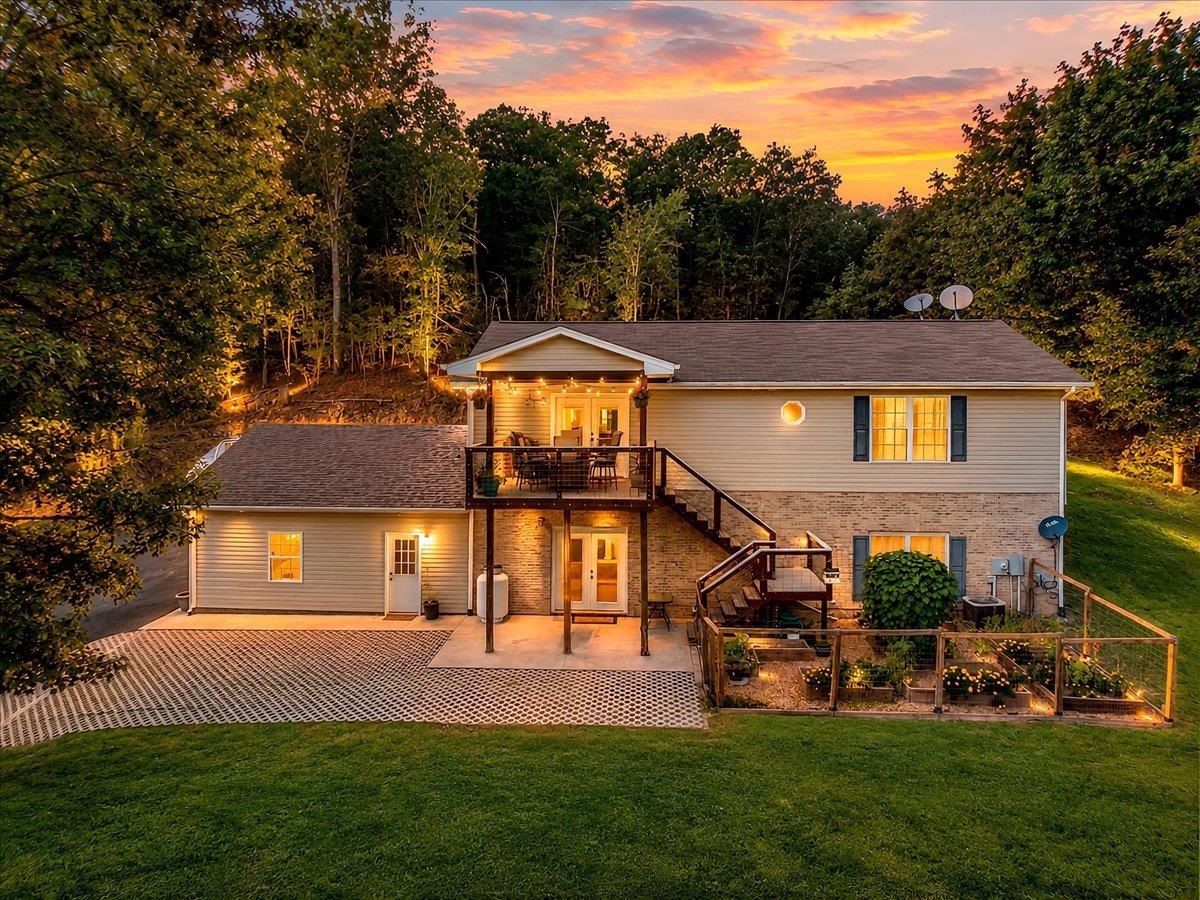 2601 Chaucer Lane Riner VA 24149