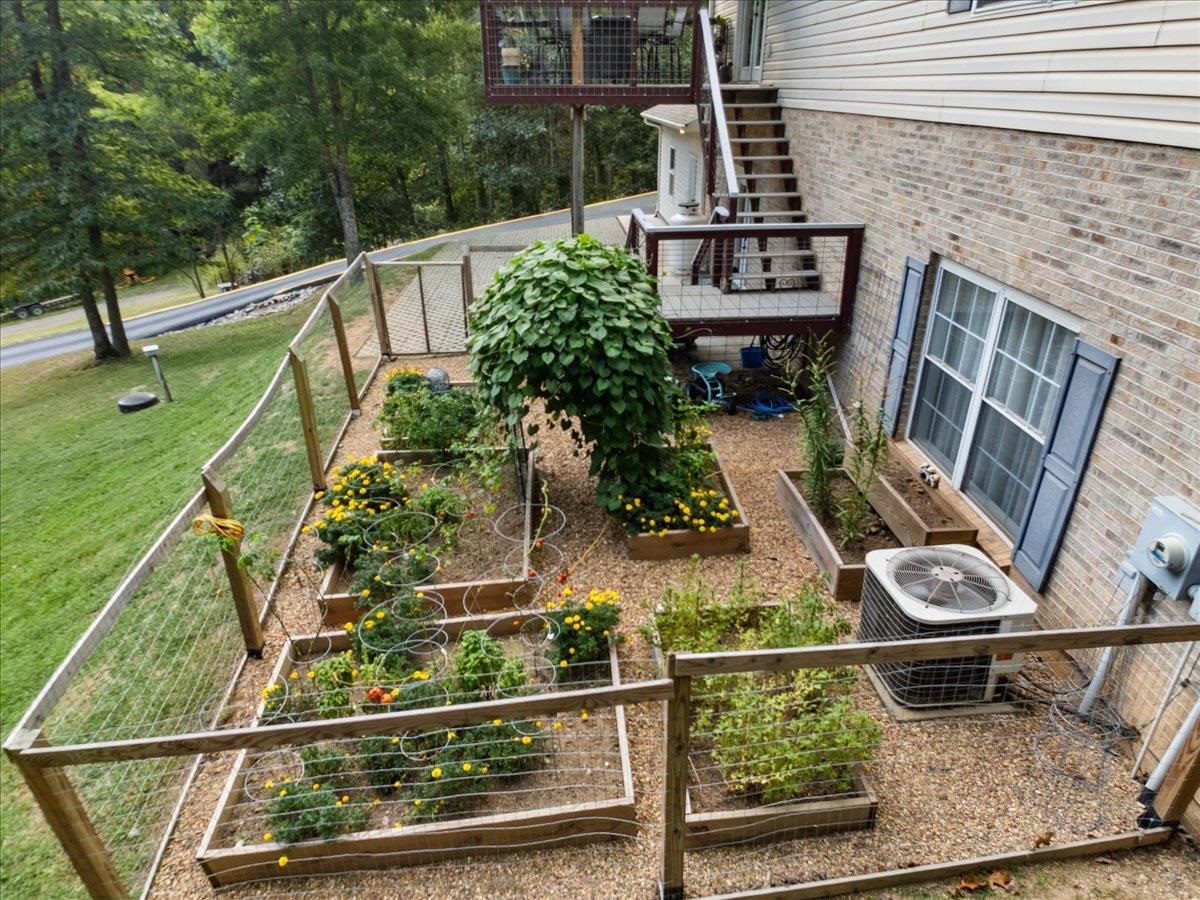 2601 Chaucer Lane Riner VA 24149
