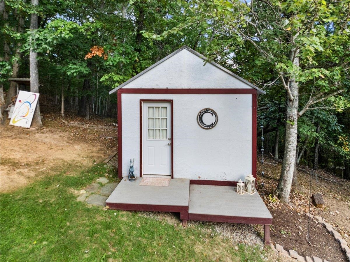2601 Chaucer Lane Riner VA 24149
