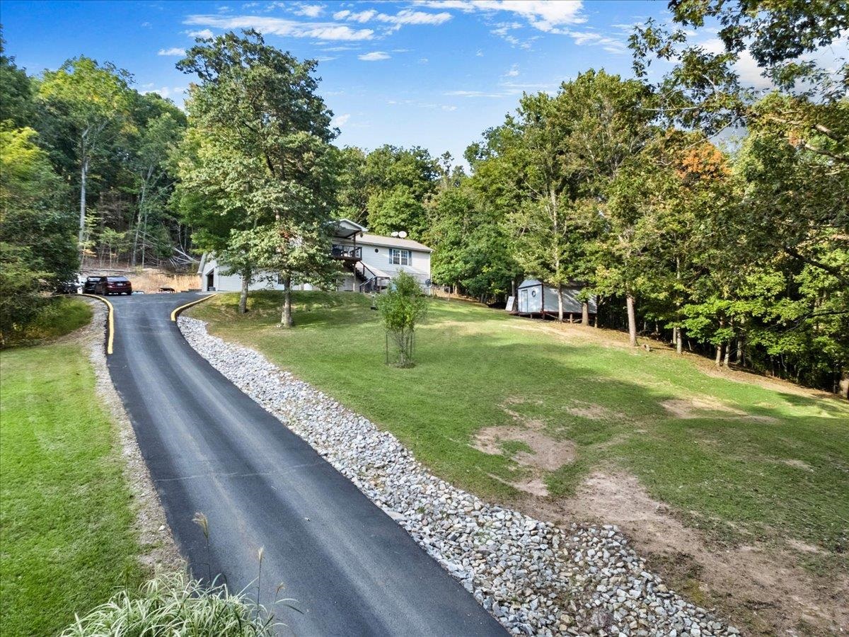 2601 Chaucer Lane Riner VA 24149