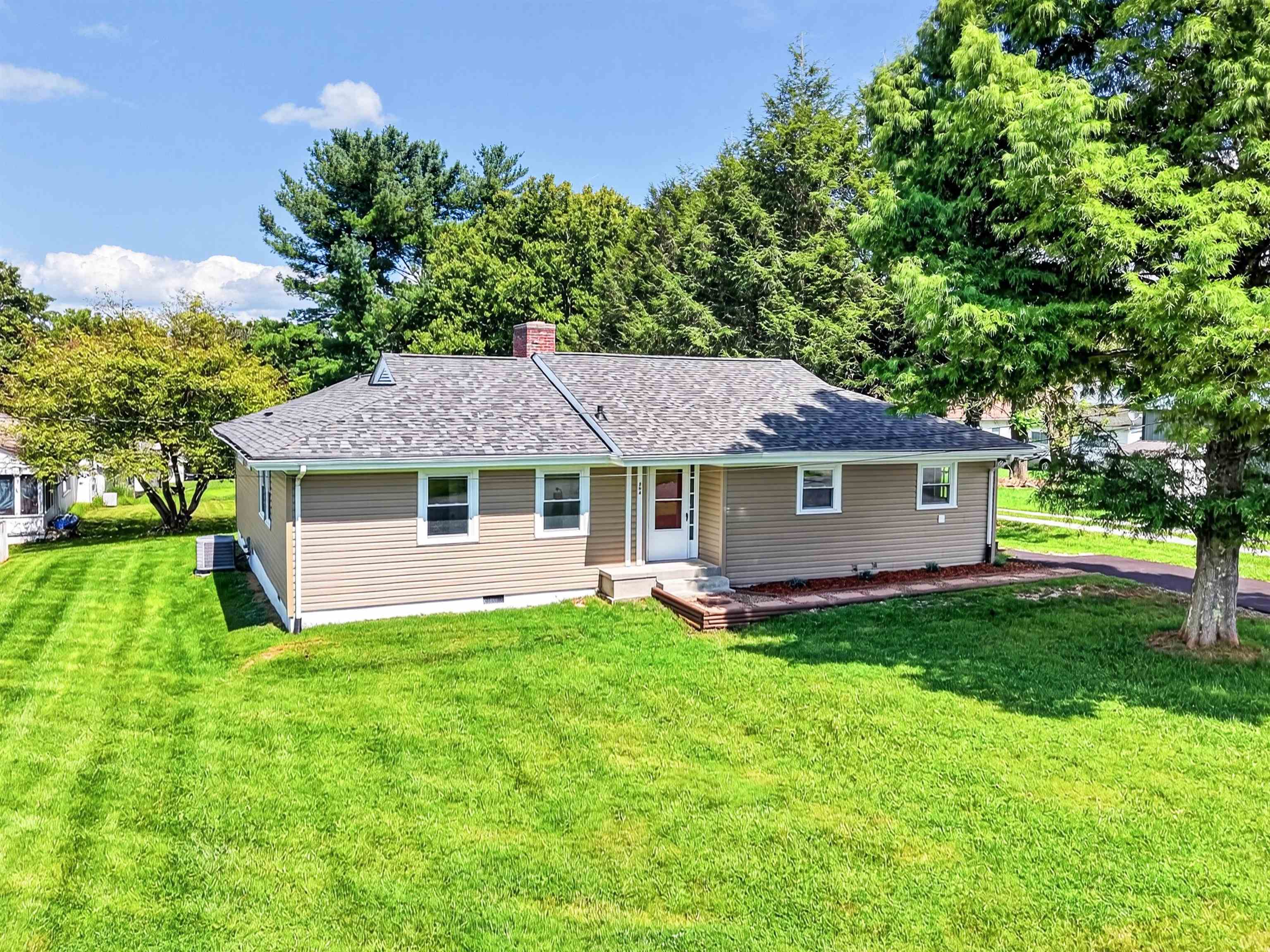 203 Taylor Street Radford VA 24141