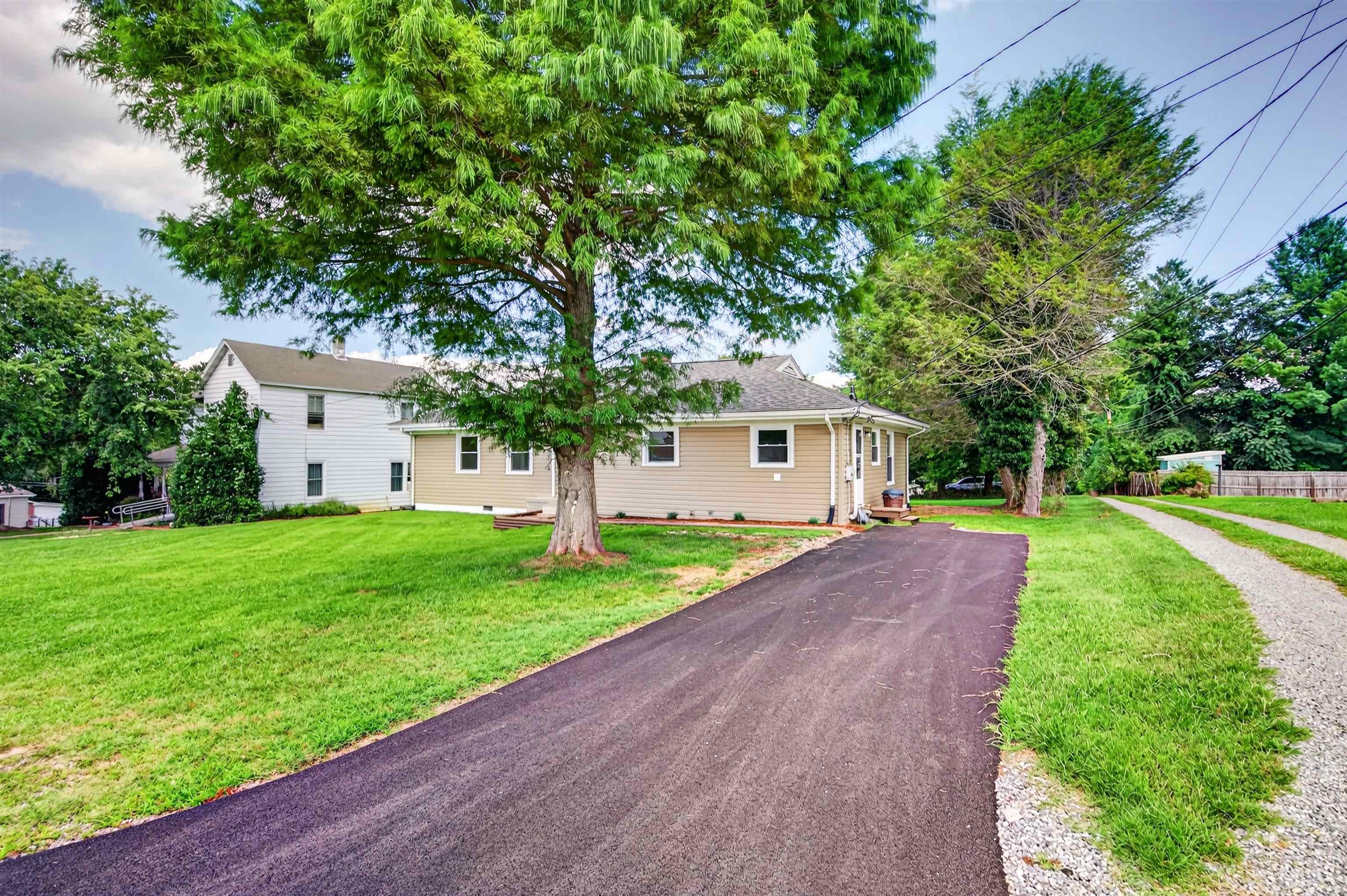 203 Taylor Street Radford VA 24141