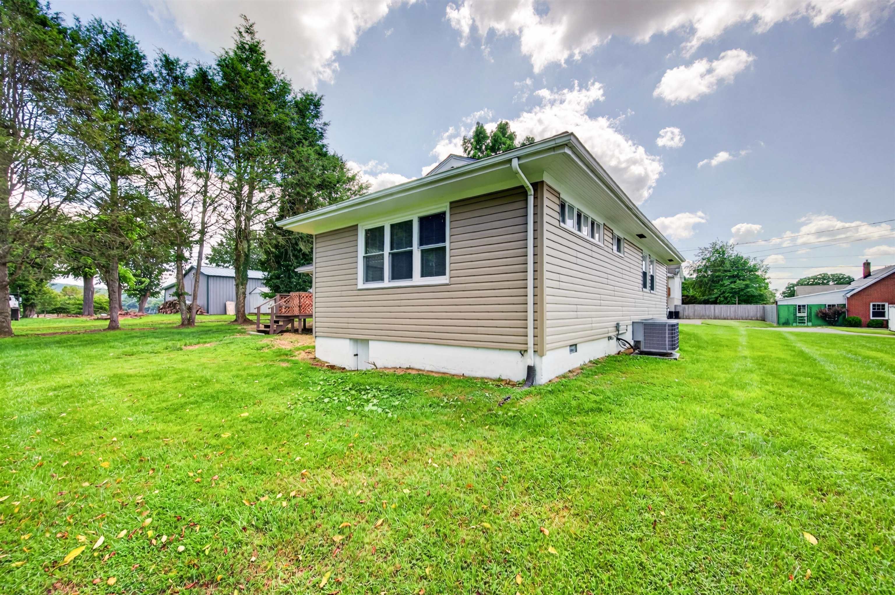 203 Taylor Street Radford VA 24141