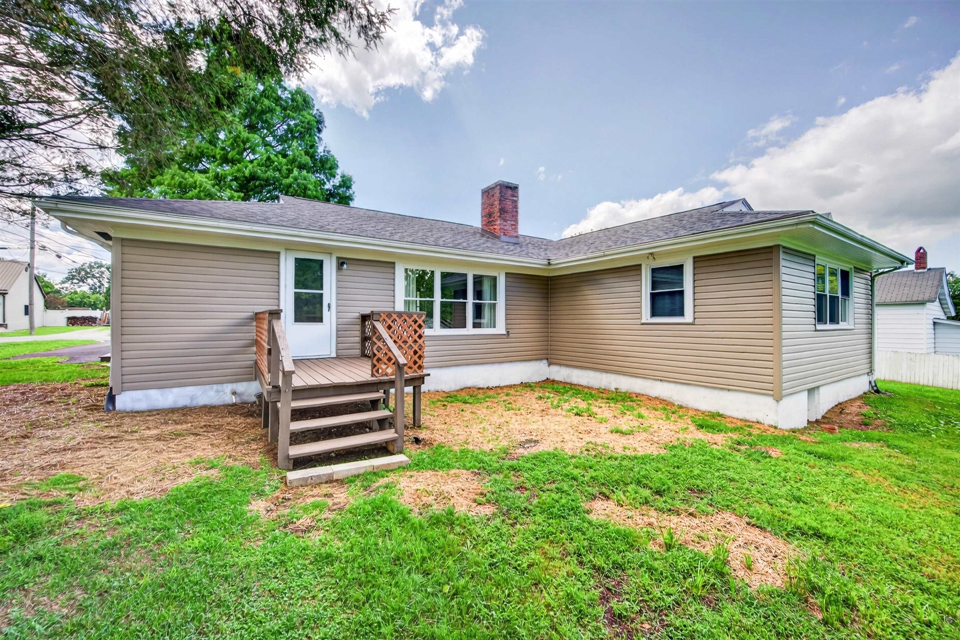 203 Taylor Street Radford VA 24141