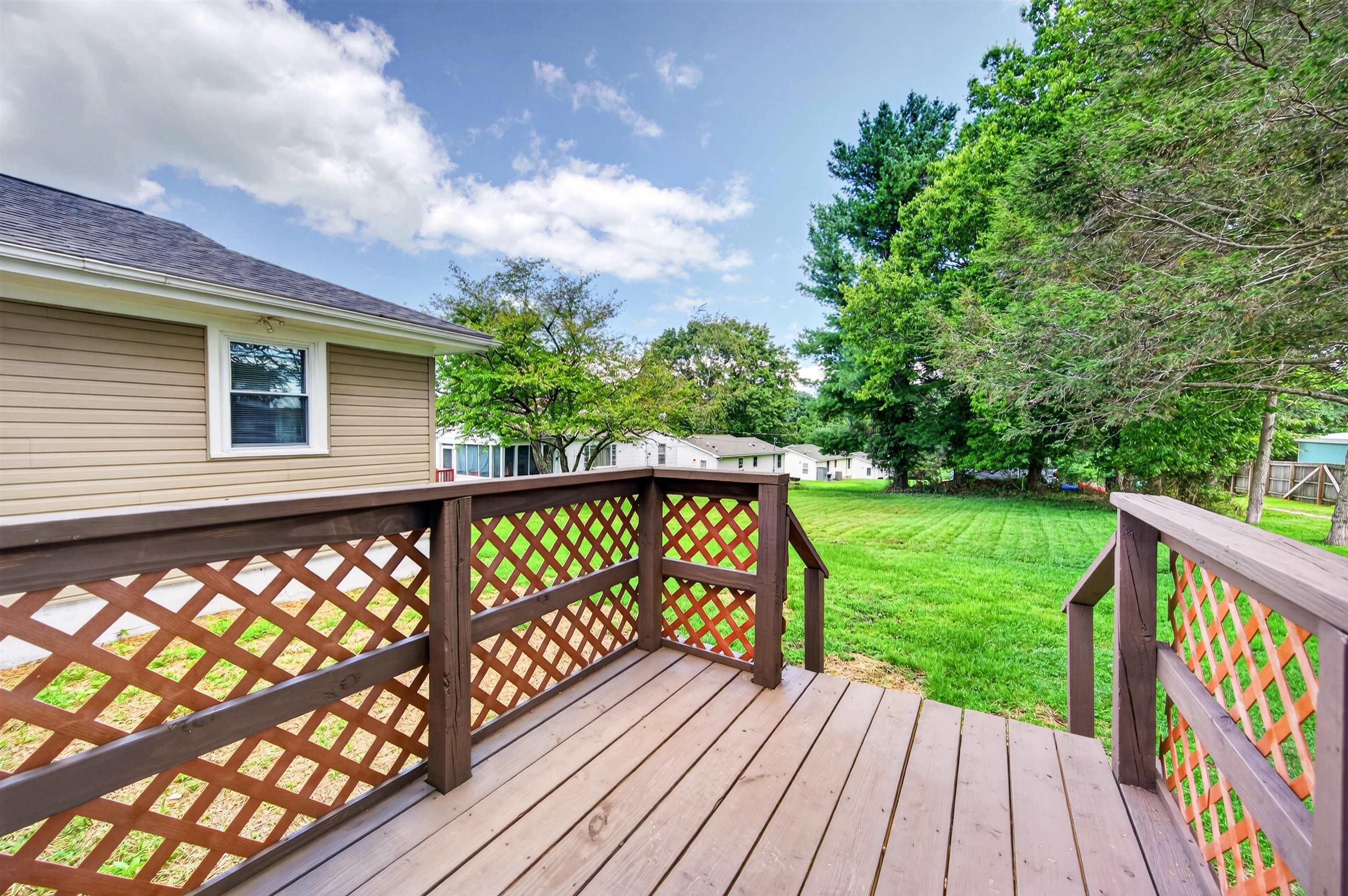 203 Taylor Street Radford VA 24141