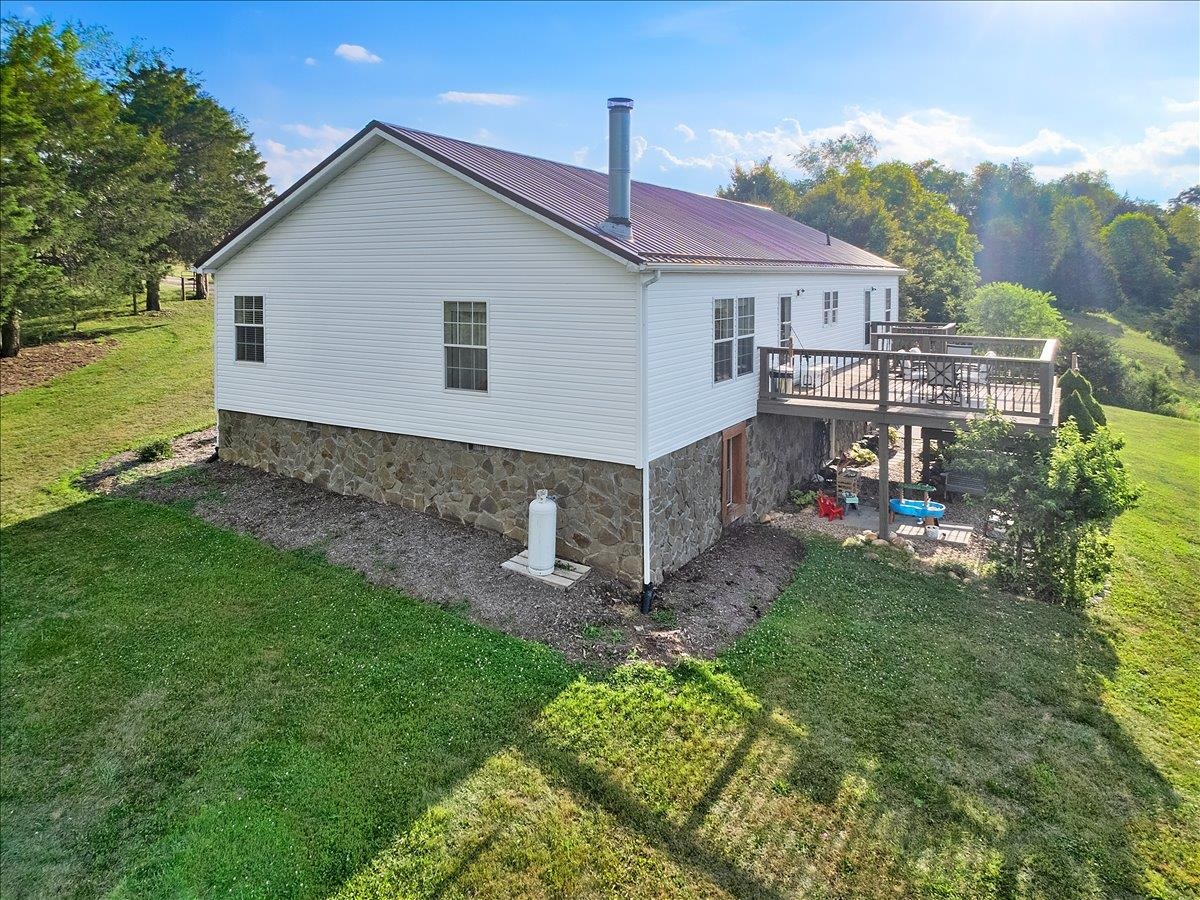 4180 Dry Valley Road Radford VA 24141