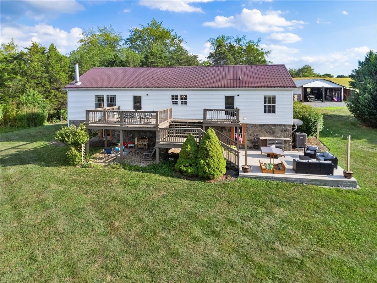 4180 Dry Valley Road Radford VA 24141